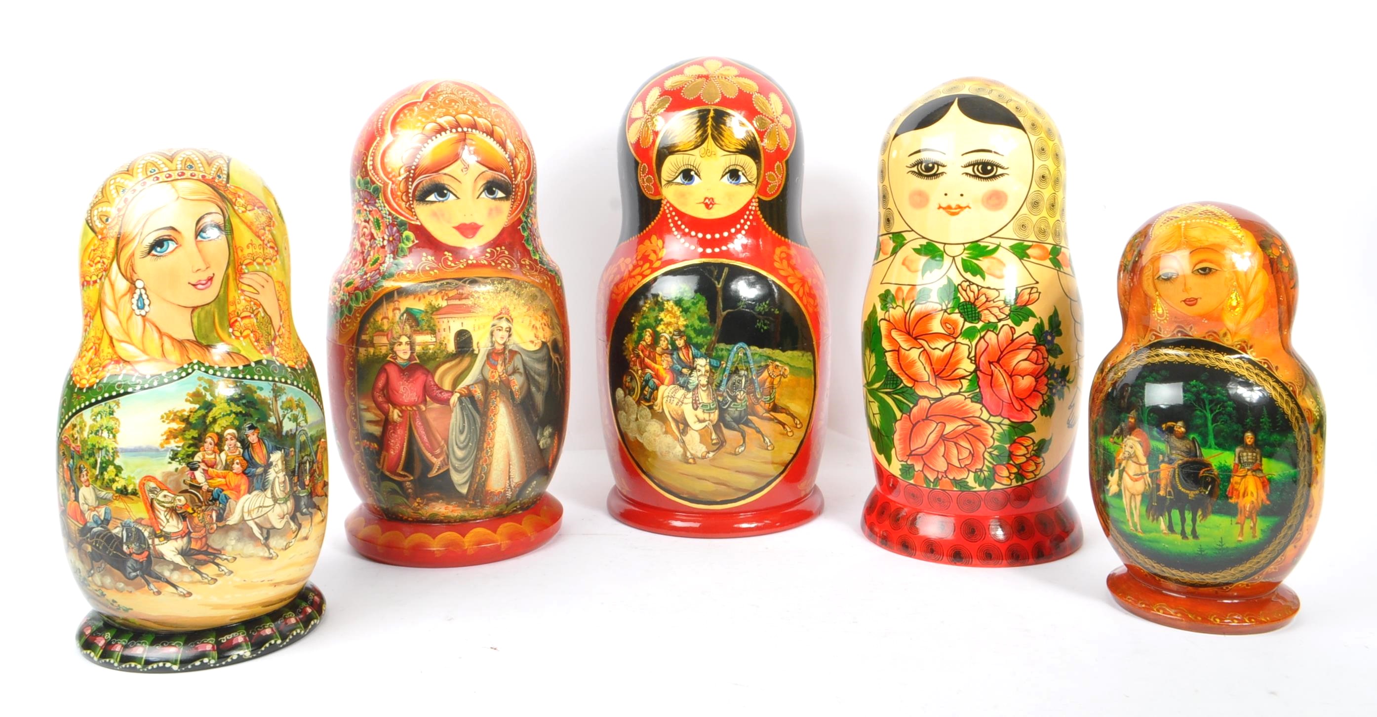 COLLECTION OF 20TH CENTURY USSR MATRYOSHKA RUSSIAN DOLLS