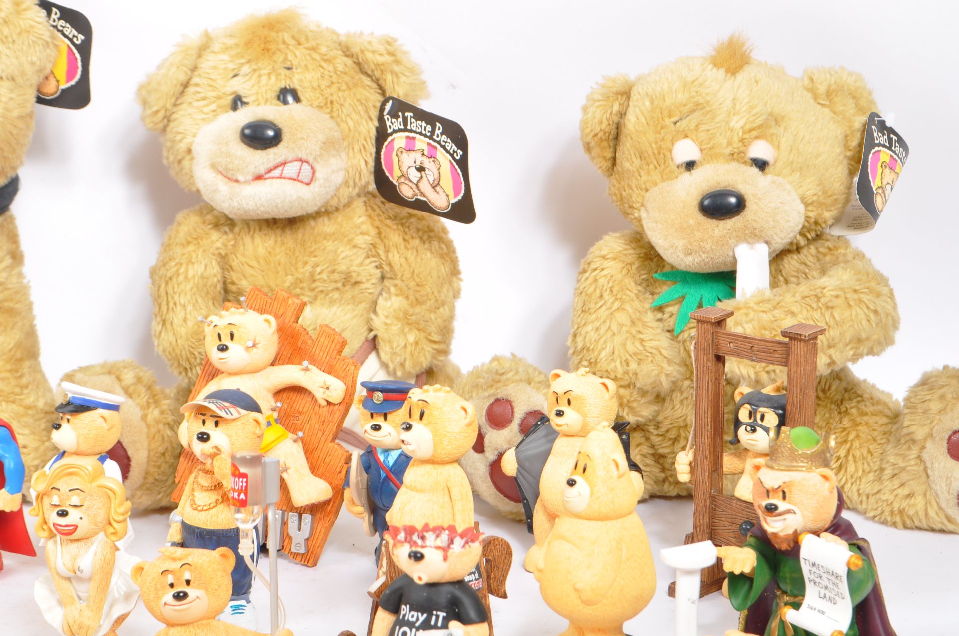 LARGE COLLECTION OF BAD TASTE BEARS FIGURINES - Image 12 of 12