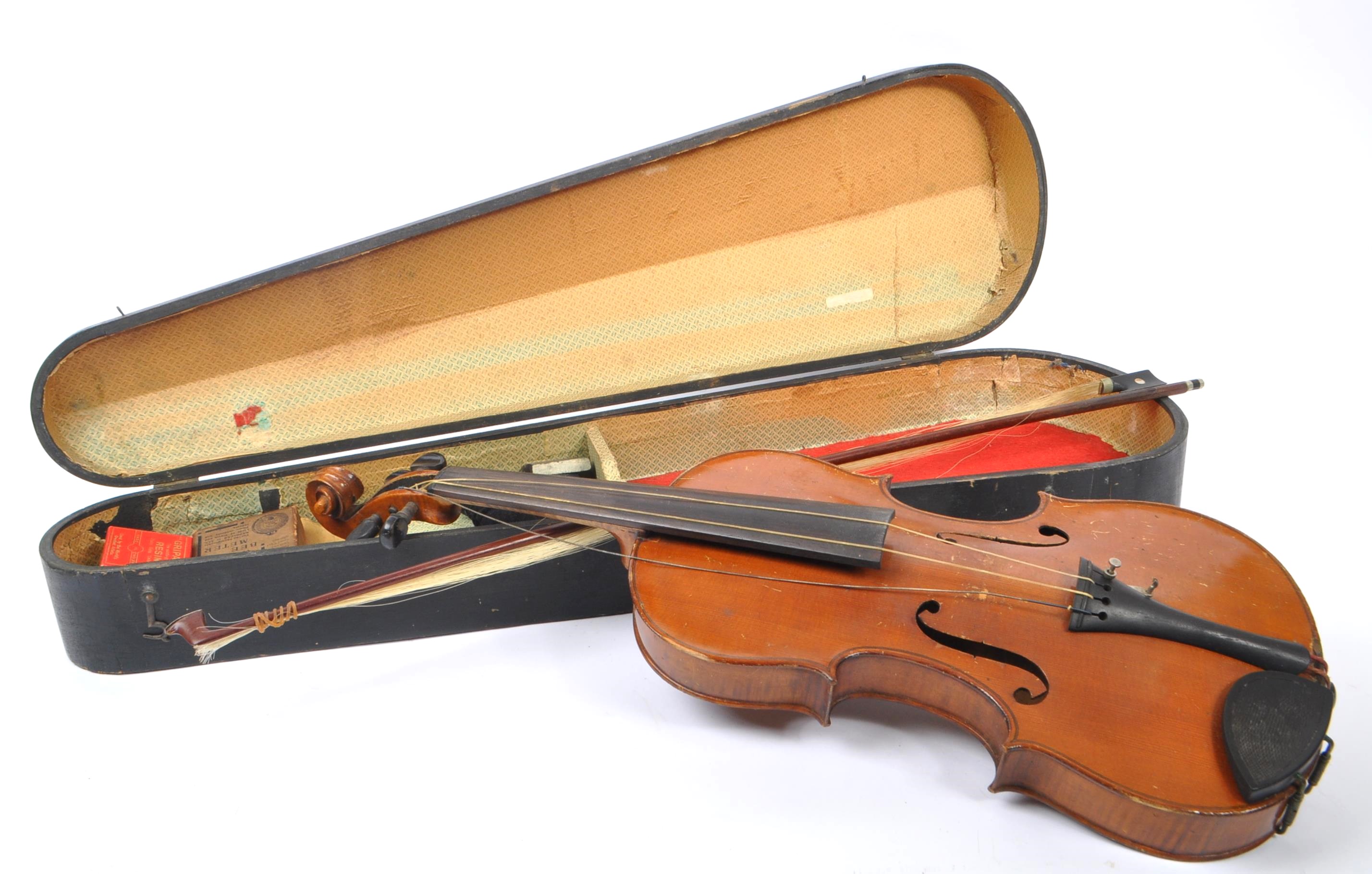 EARLY 20TH CENTURY FULL SIZE CASED VIOLIN