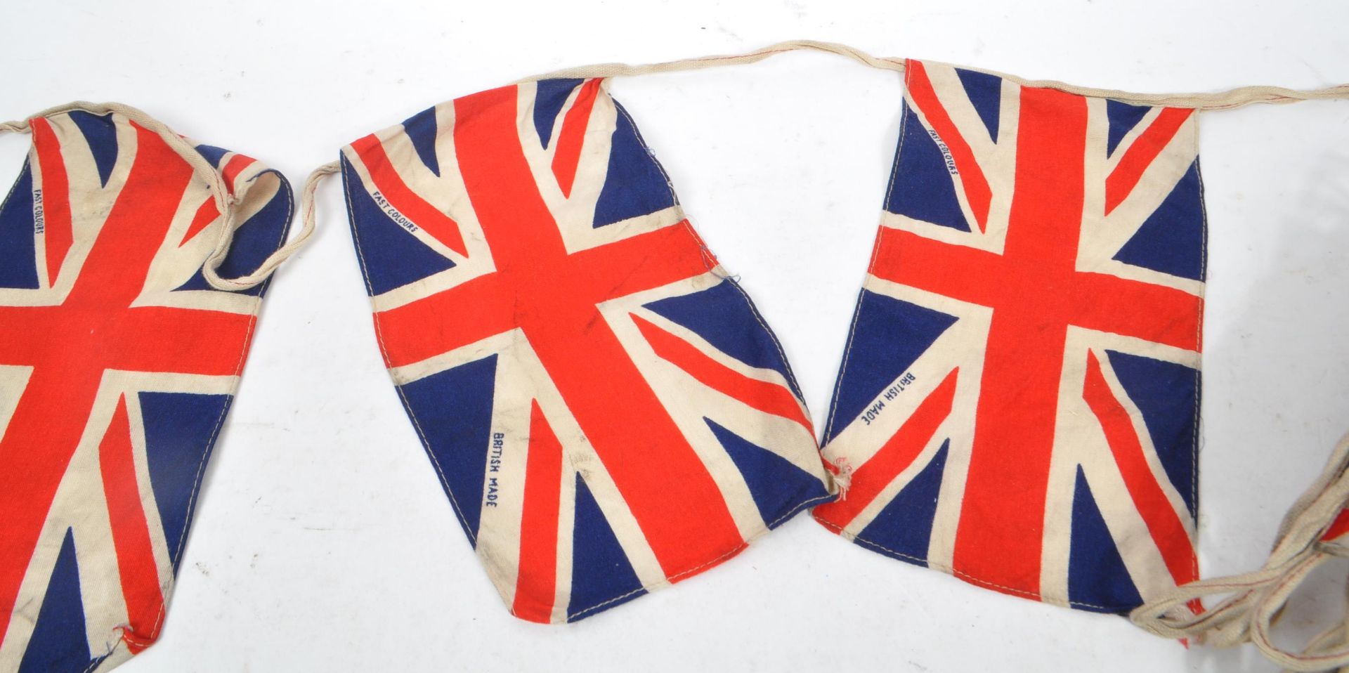 20TH CENTURY 1940S UNION JACK BRITISH FLAG BUNTING - Bild 2 aus 4