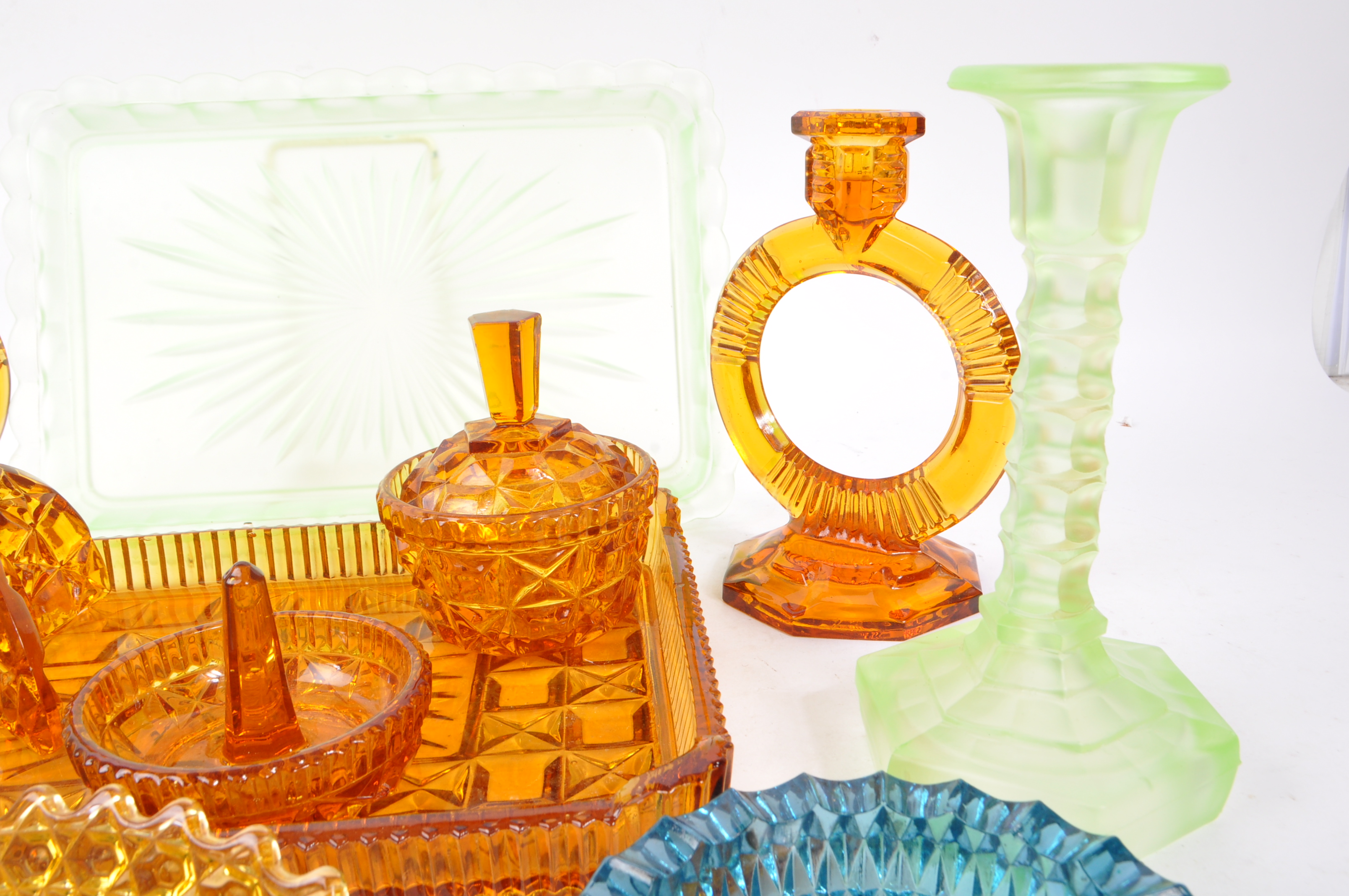 COLLECTION OF 20TH CENTURY COLOURED CUT GLASS - Image 5 of 7