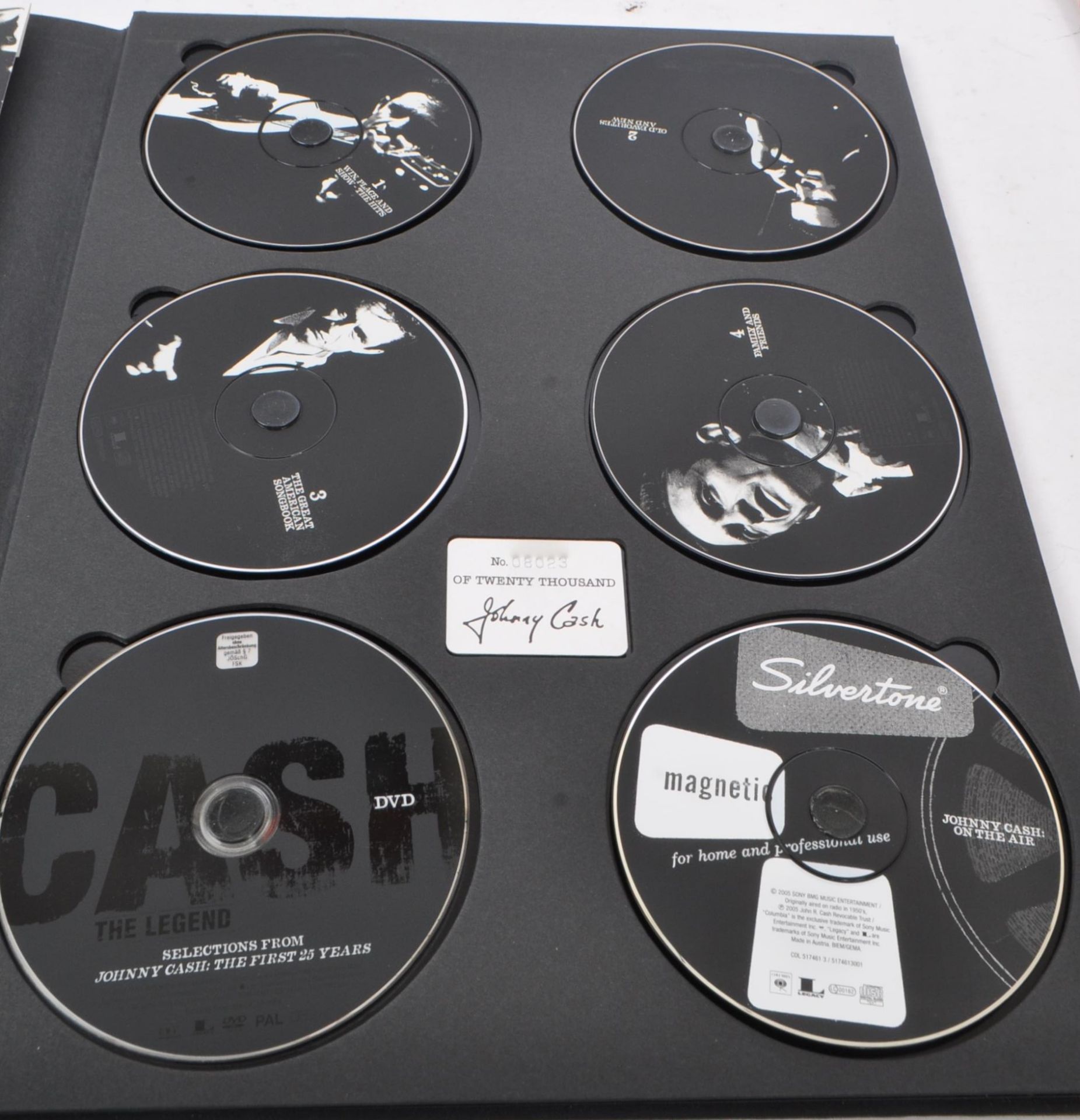 JOHNNY CASH - A COLLECTION OF MUSIC REFERENCE BOOKS - Bild 5 aus 8