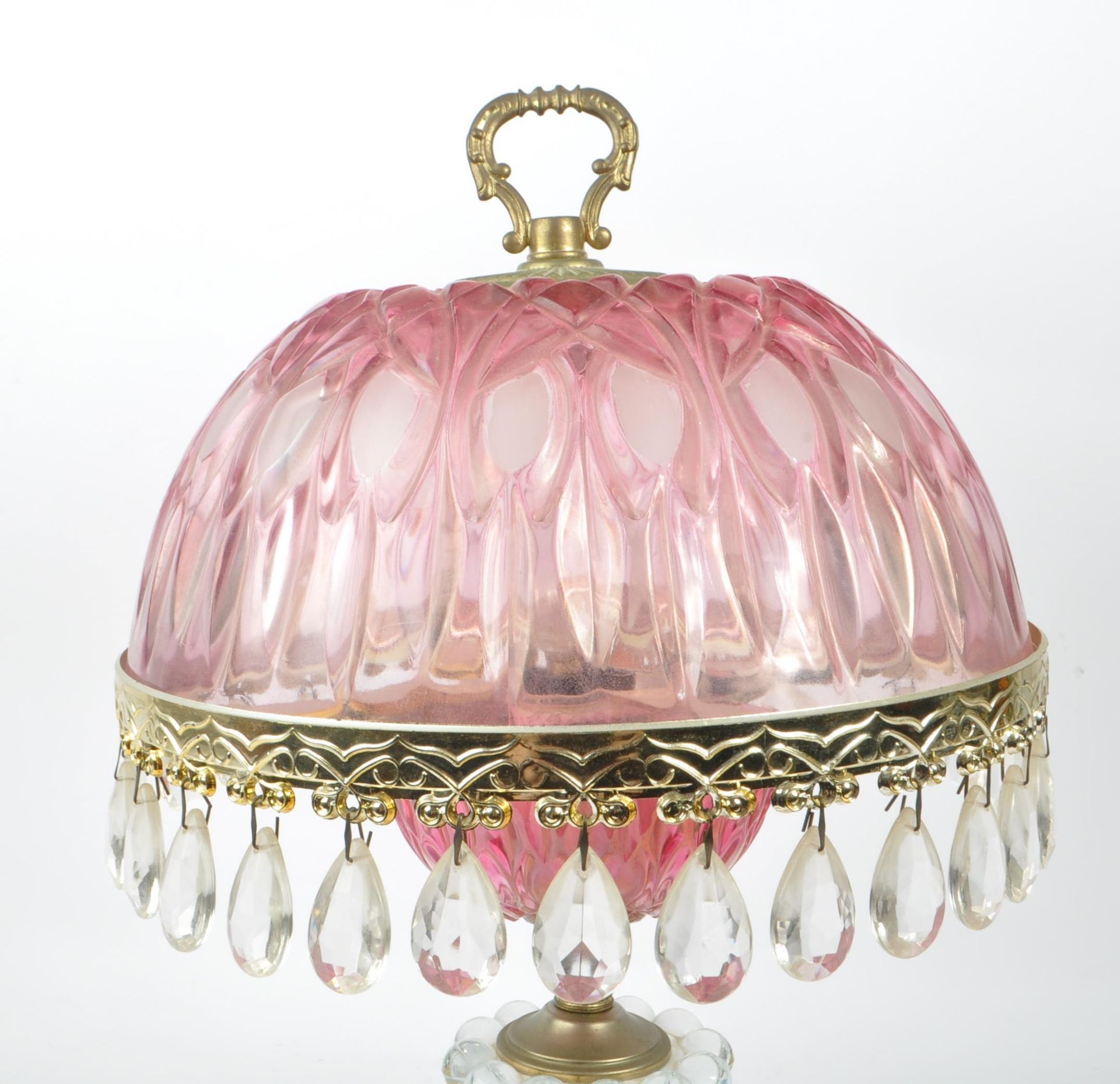 MICHELOTTI - VINTAGE CRYSTAL CRANBERRY PARLOUR LAMP - Image 3 of 5