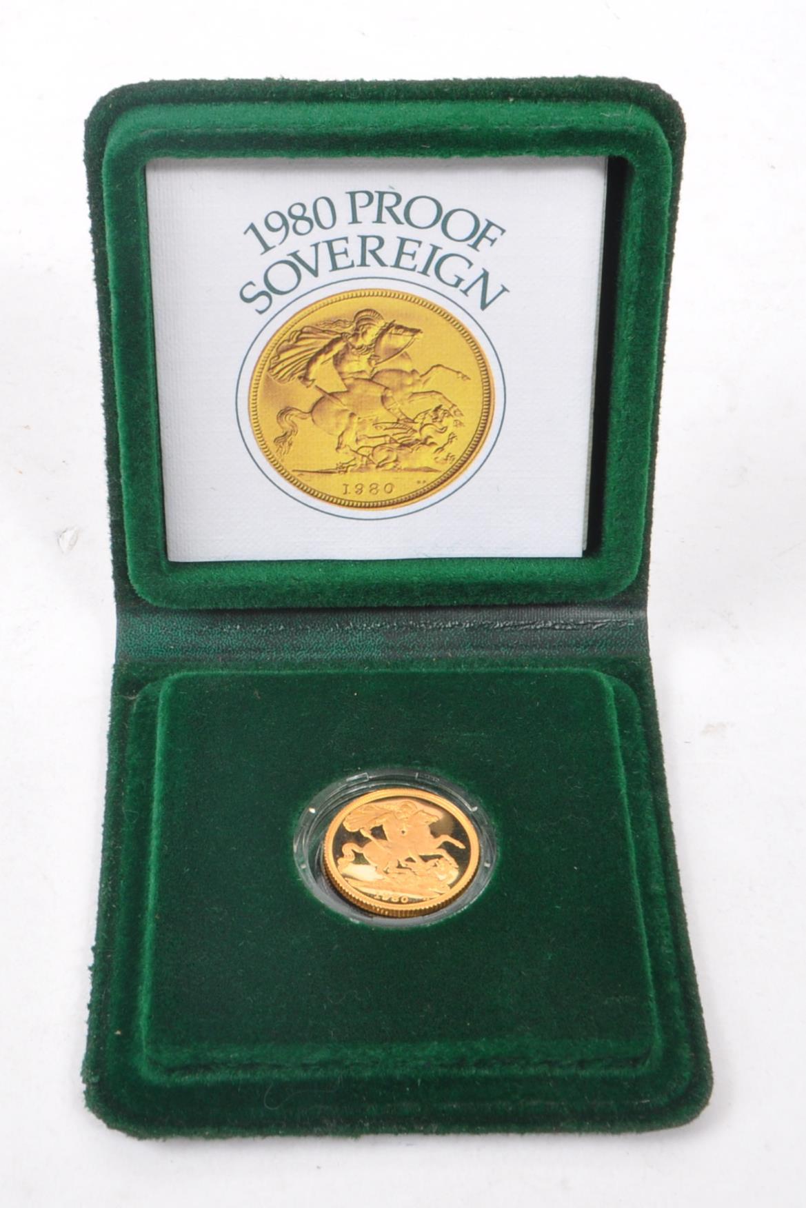 QUEEN ELIZABETH II - UNITED KINGDOM - 22CT FULL GOLD SOVEREIGN