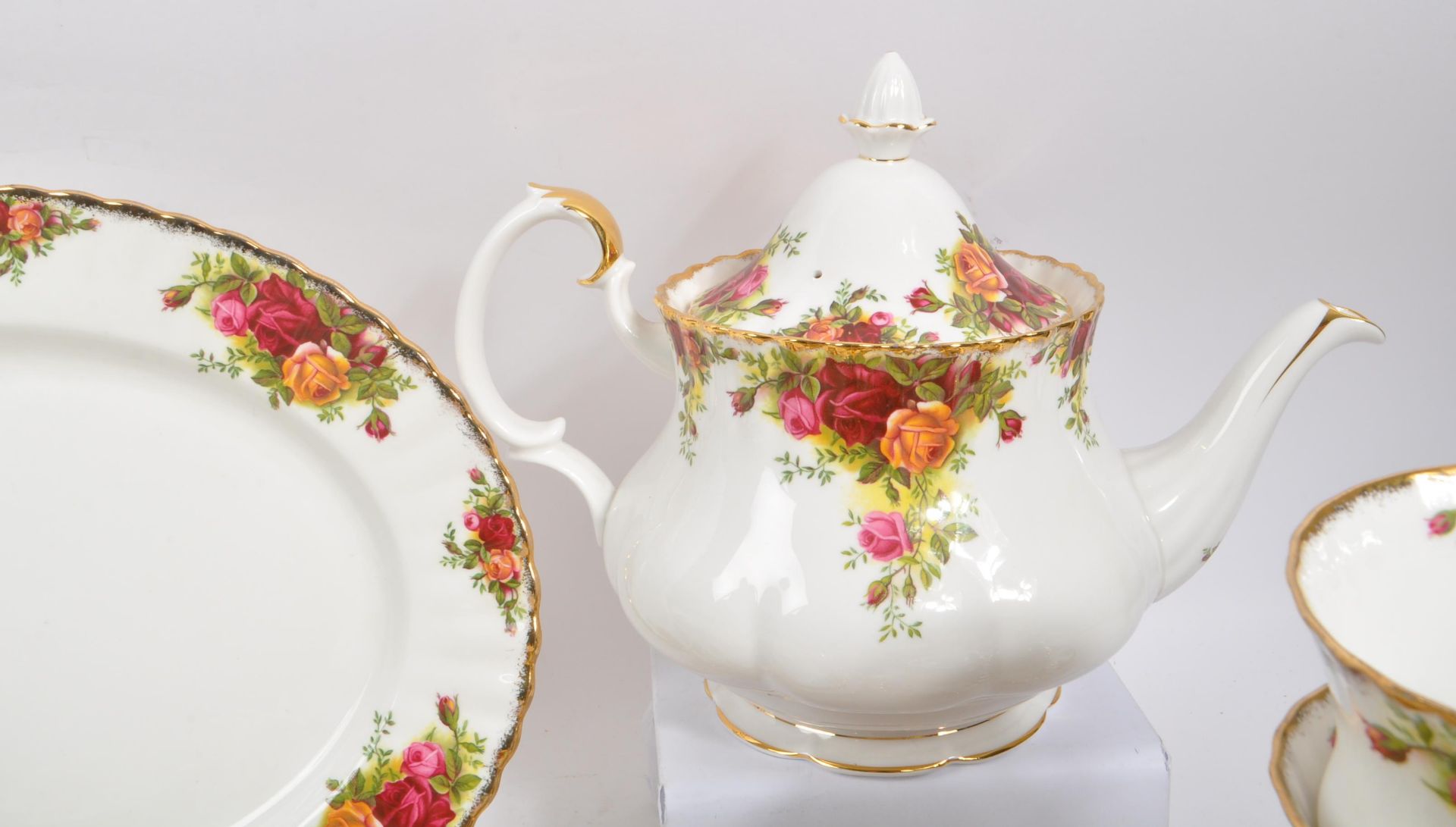 ROYAL ALBERT - OLD COUNTRY ROSES - PORCELAIN TEA SERVICE - Bild 6 aus 9