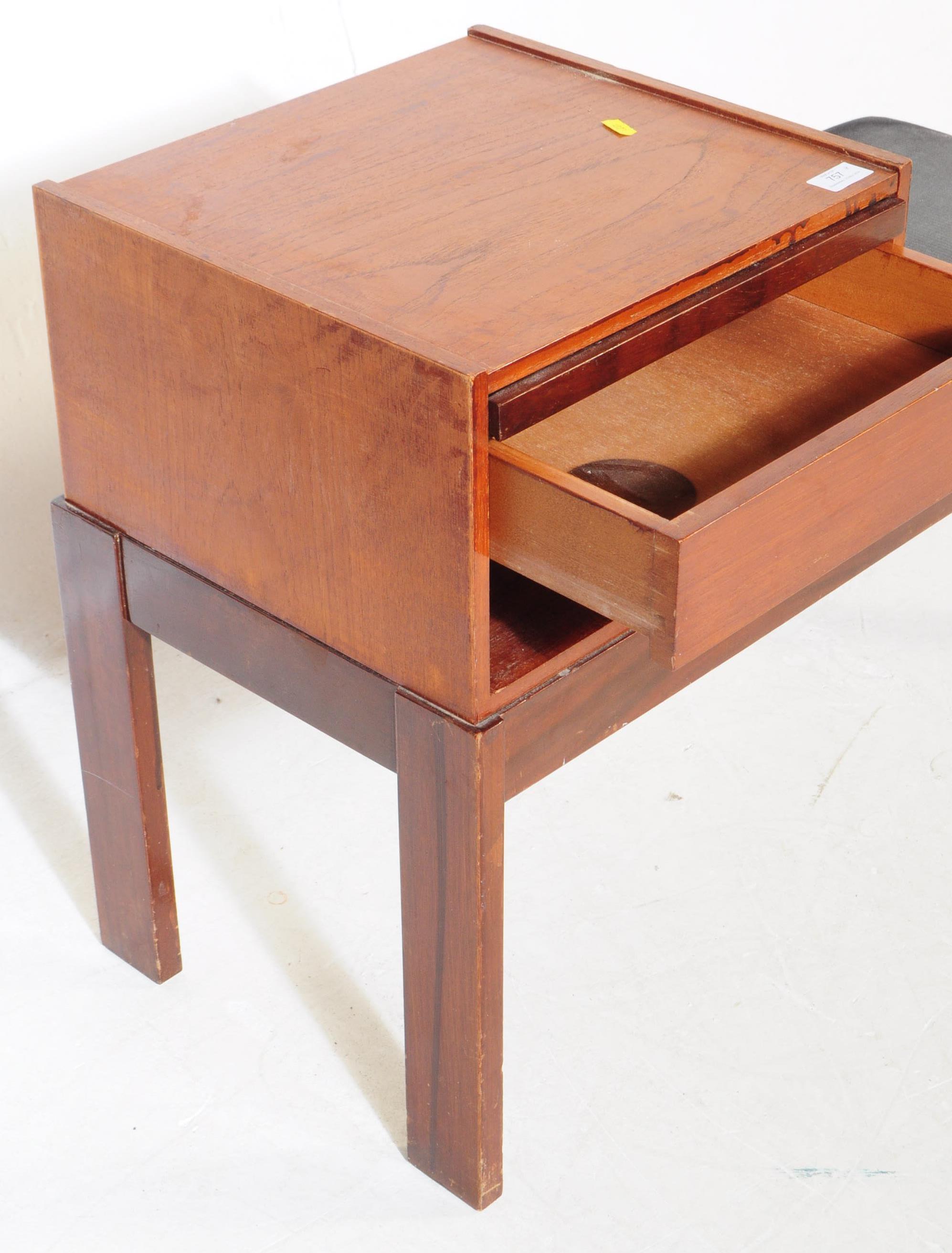 BRITISH MODERN DESIGN - CHIPPY TELEPHONE HALL TABLE / SEAT - Image 3 of 6