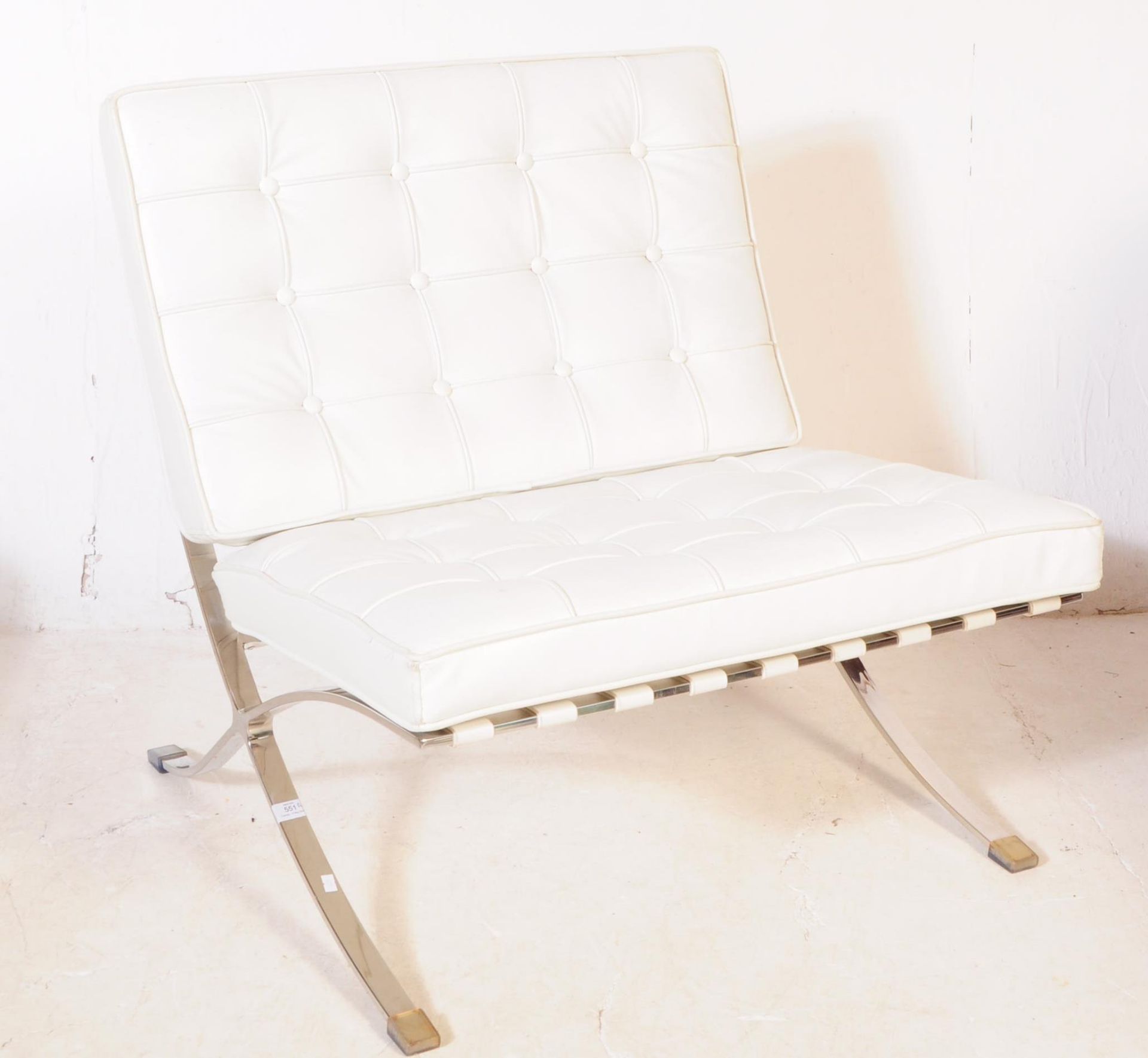 CONTEMPORARY WHITE LEATHERETTE BARCELONA CHAIR
