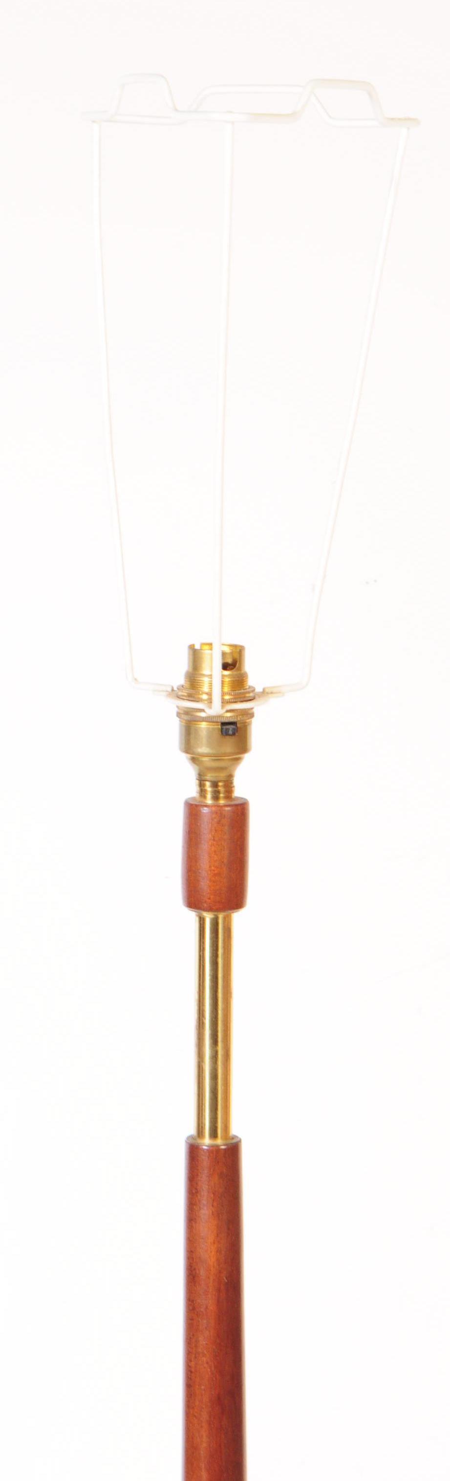 BRITISH MODERN DESIGN - MID CENTURY TEAK & BRASS LAMP - Image 2 of 3