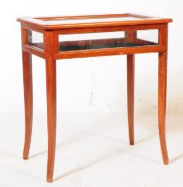 20TH CENTURY MAHOGANY BIJOUTERIE TABLE