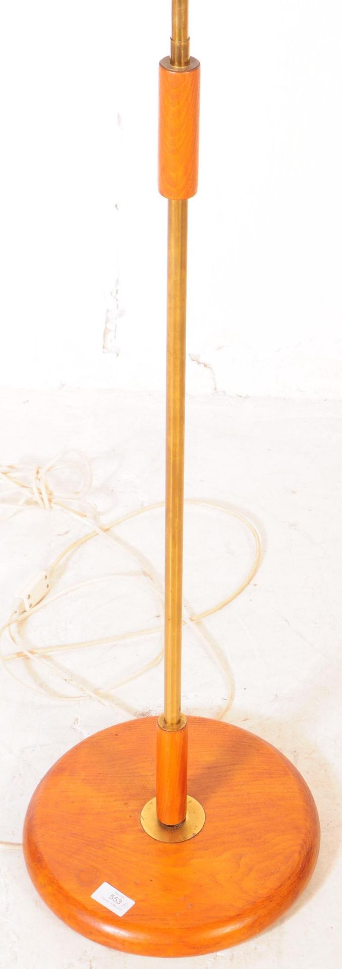 DANISH MODERN DESIGN - MID CENTURY TEAK & BRASS STANDING LAMP - Bild 4 aus 4