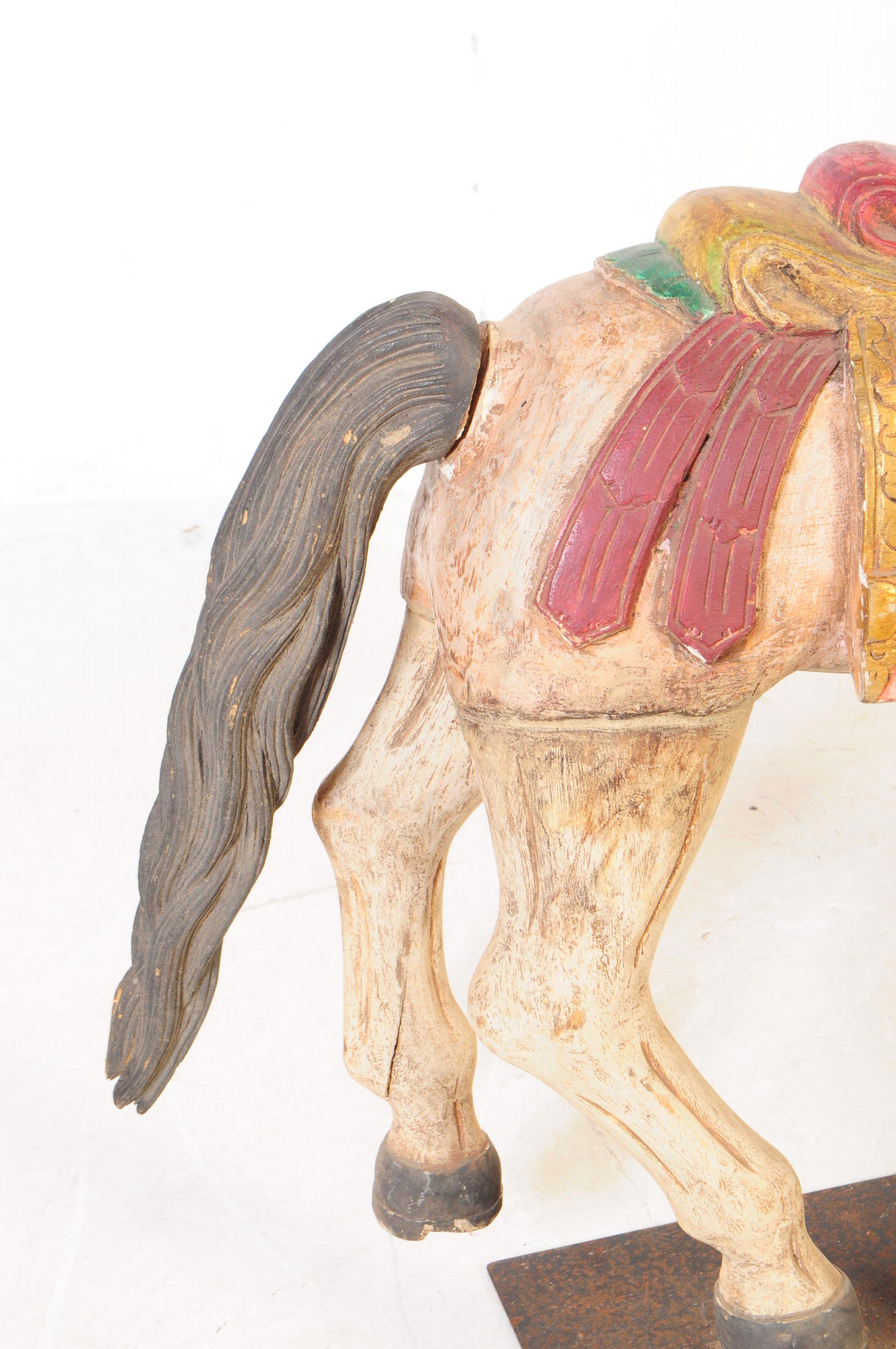 MID 20TH CENTURY EUROPEAN CAROUSEL HAND CARVED HORSE - Image 4 of 6