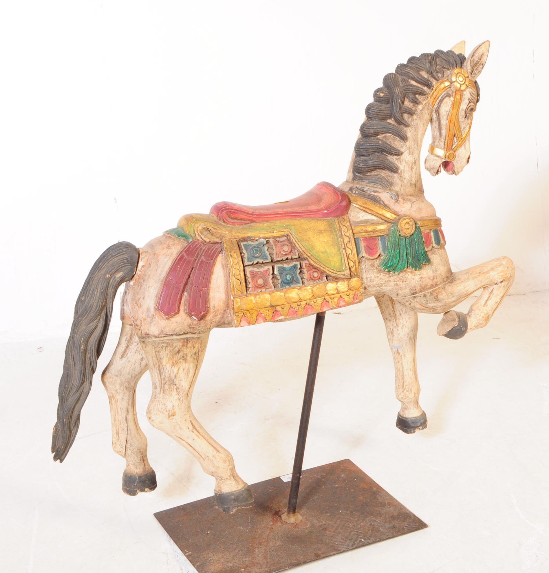 MID 20TH CENTURY EUROPEAN CAROUSEL HAND CARVED HORSE - Image 3 of 6
