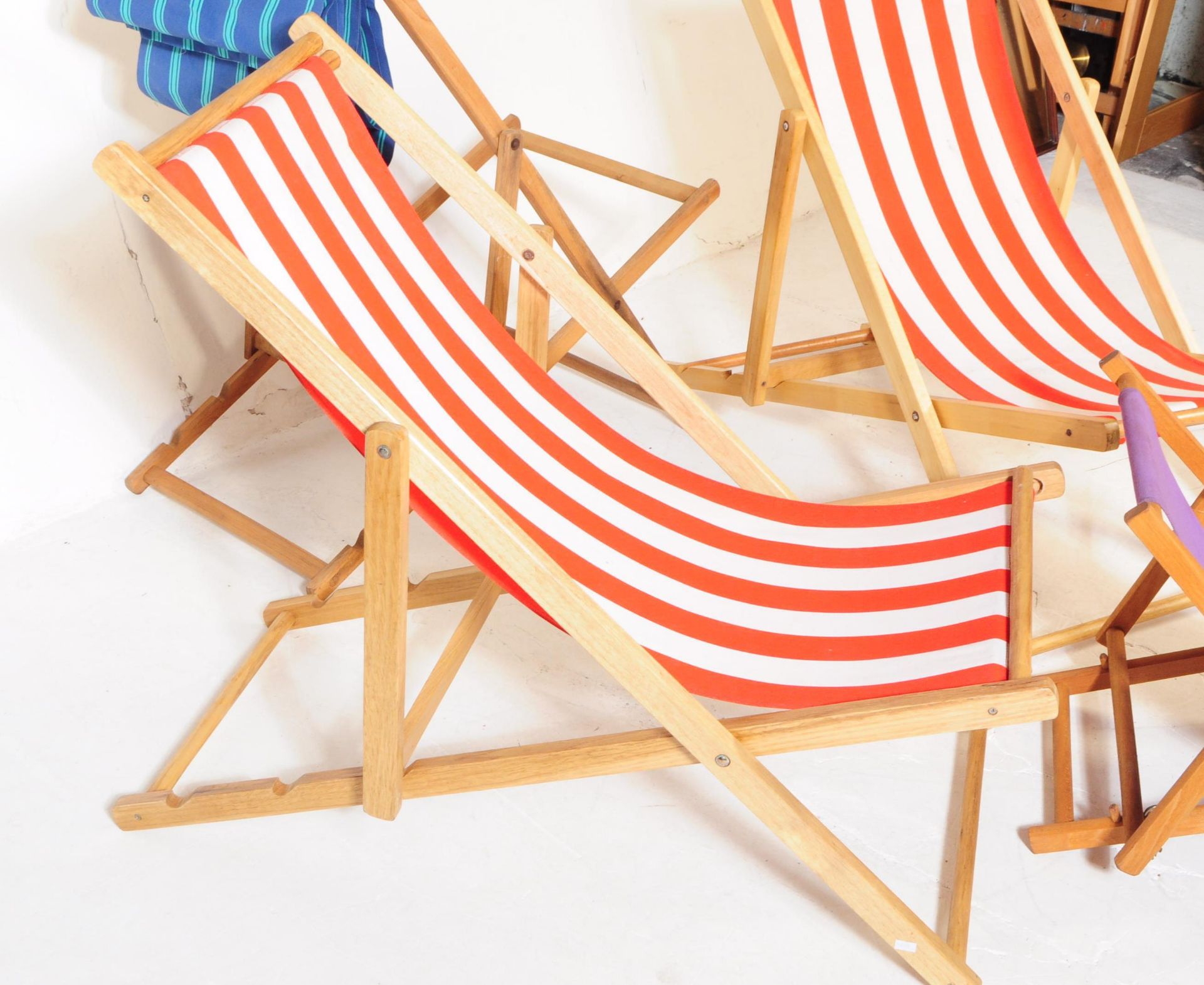 FOUR BEECH WOOD BEACH DECK CHAIRS - Image 2 of 8