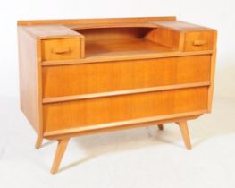 BRITISH MODERN DESIGN - MID CENTURY LIGHT OAK CHEST OF DRAWERS