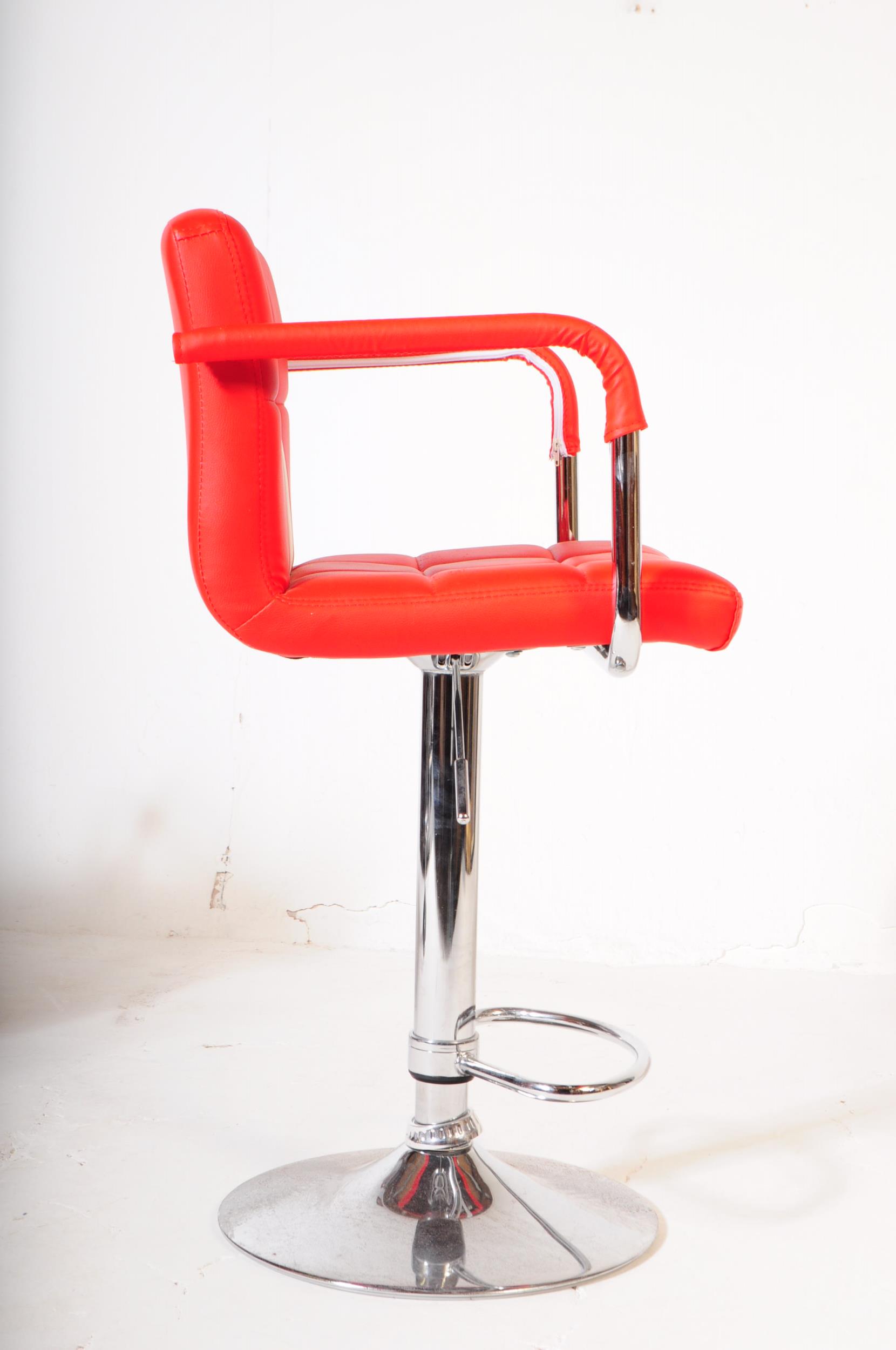 PAIR OF CONTEMPORARY VINYL RED & WHITE BAR STOOLS - Image 6 of 6