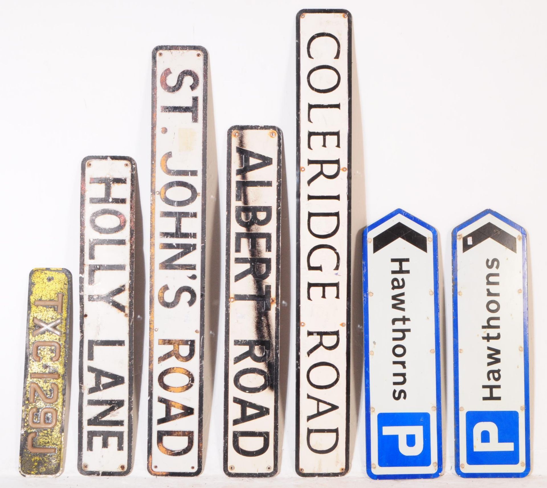COLLECTION OF 20TH CENTURY METAL ROAD SIGNS