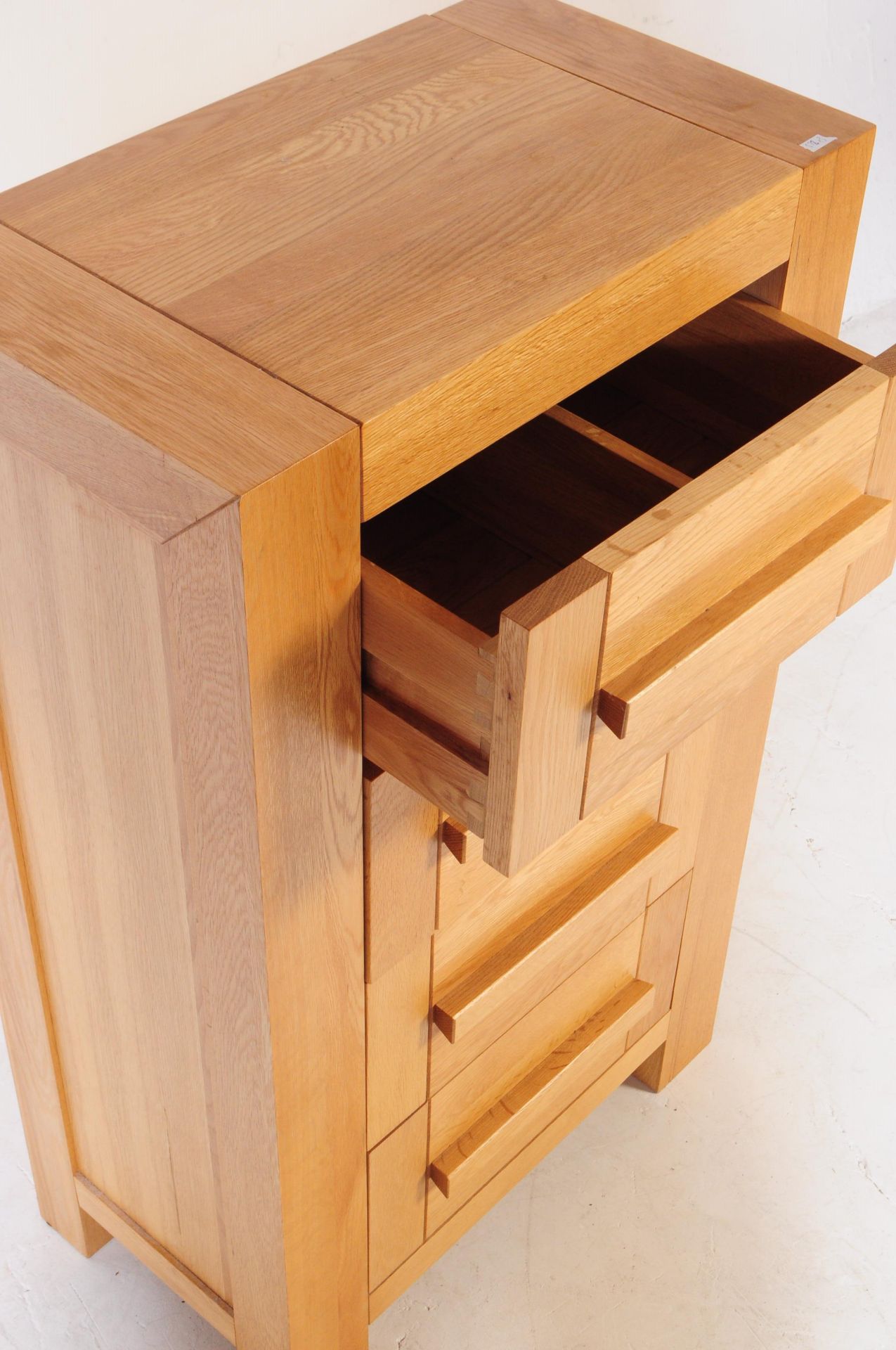 M&S SONOMA - PAIR OF OAK BEDSIDE TABLES - Image 4 of 11