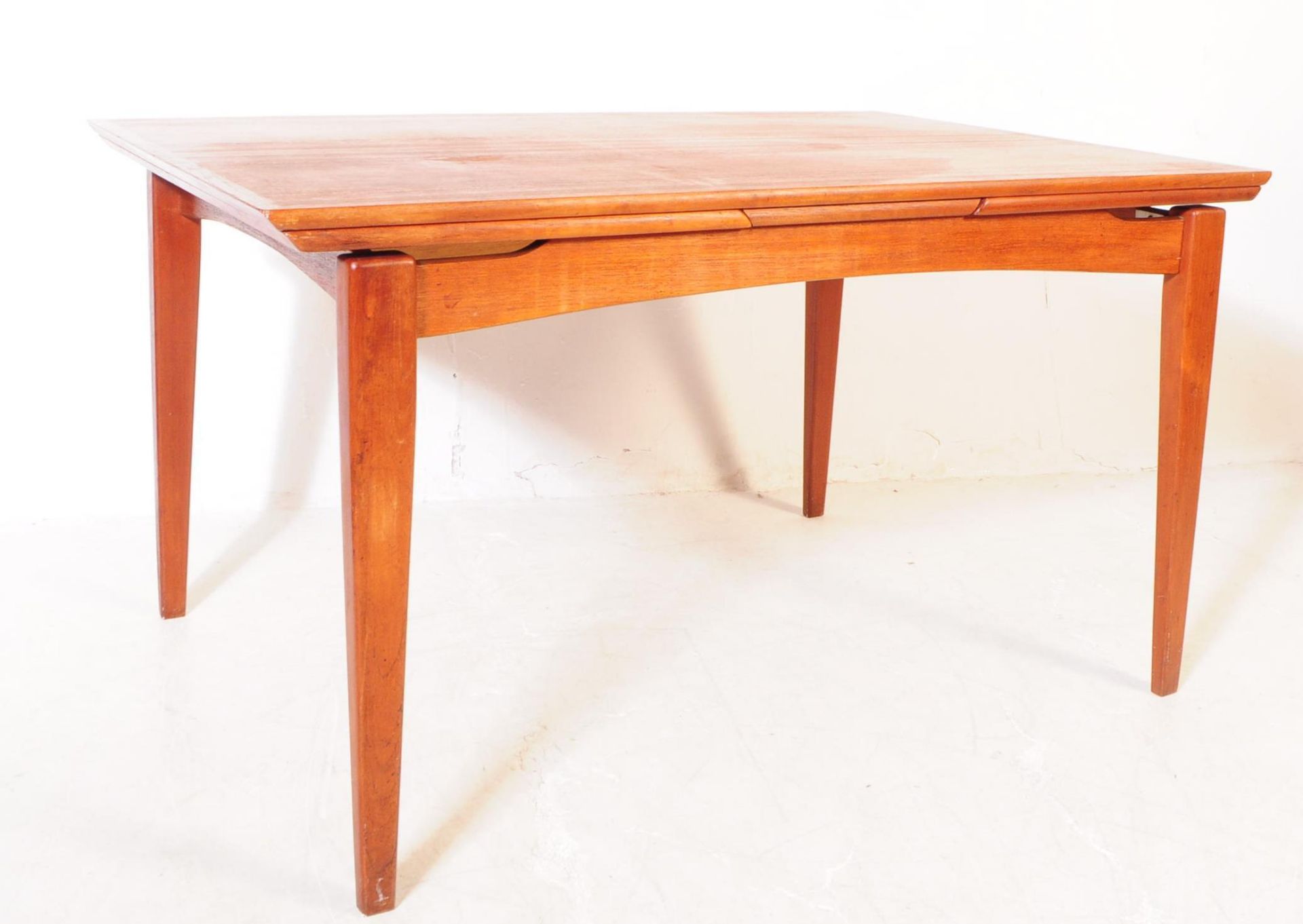 DANISH MODERN DESIGN - VINTAGE 20TH CENTURY DINING TABLE