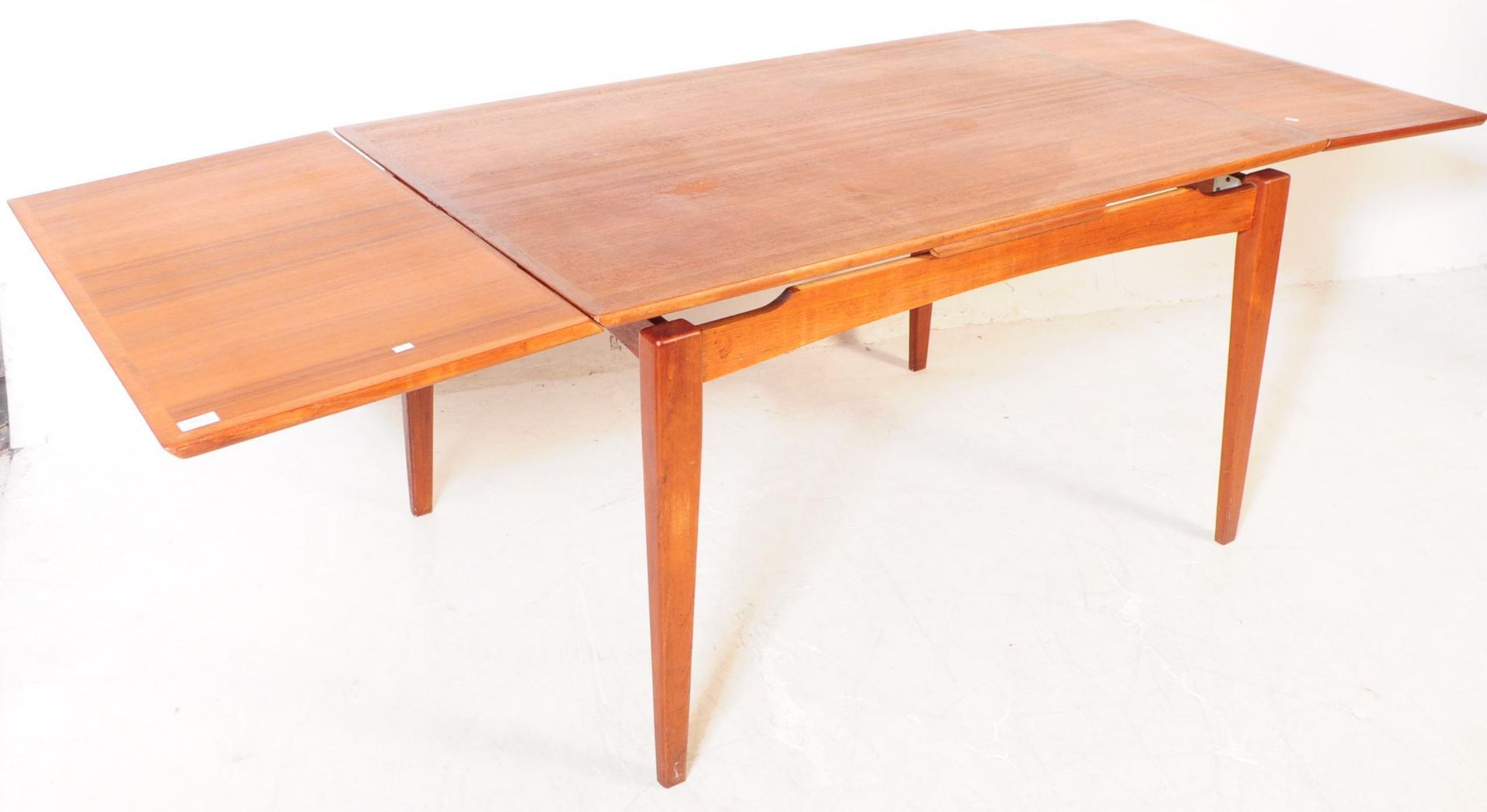 DANISH MODERN DESIGN - VINTAGE 20TH CENTURY DINING TABLE - Image 3 of 5