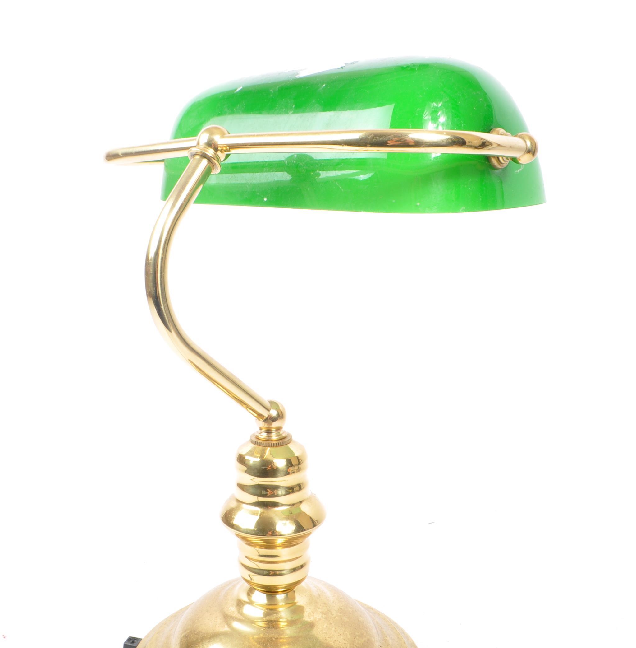 VINTAGE 20TH CENTURY GREEN BANKERS DESK LAMP - Bild 4 aus 7