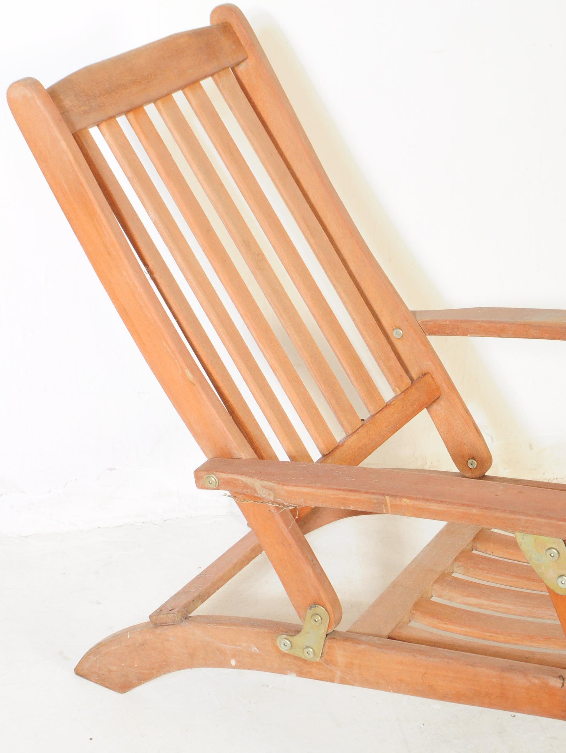 PAIR OF 20TH CENTURY FOLDING DECK CHAIRS - Image 3 of 6