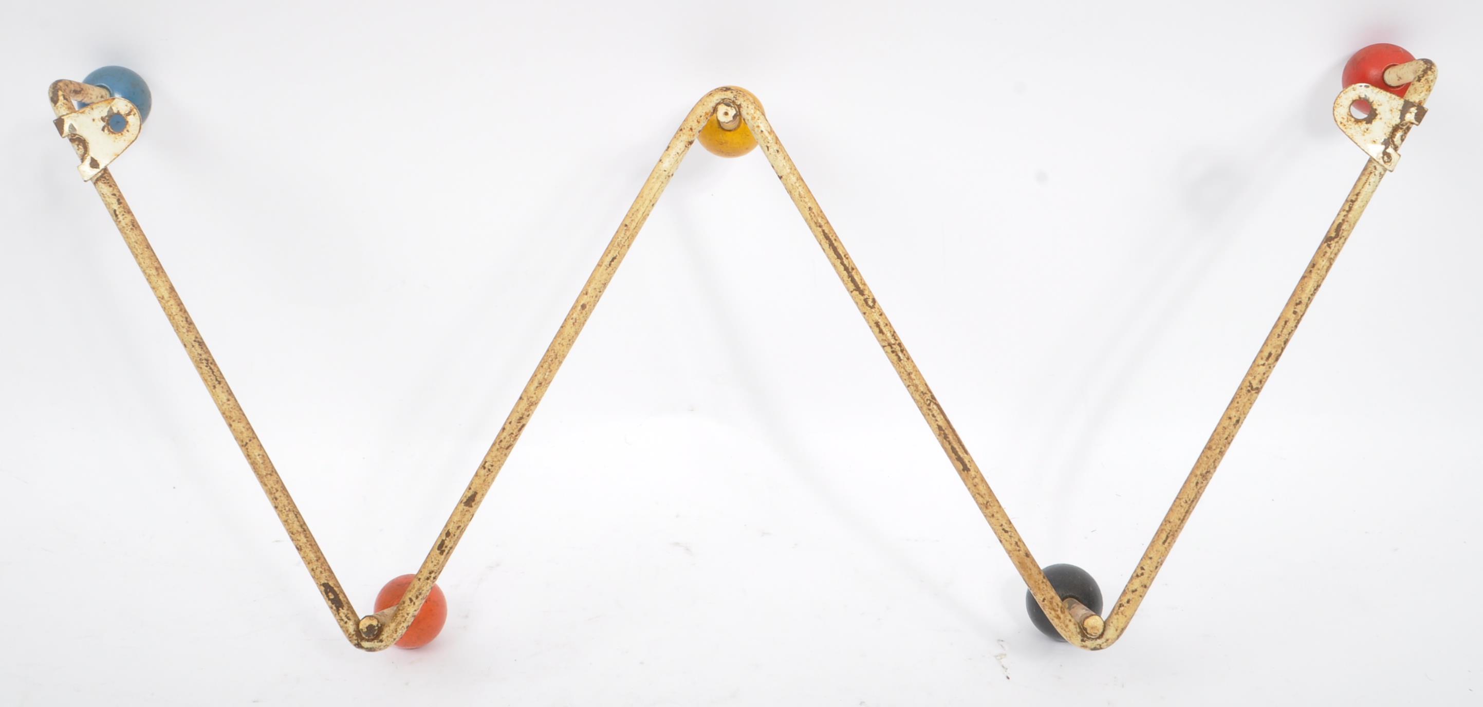 20TH CENTURY RETRO SPUTNIK ATOMIC COAT RACK - Image 4 of 8