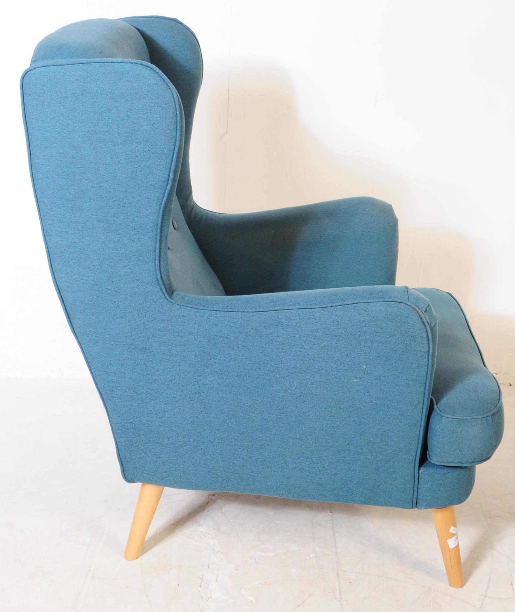 BRITISH MODERN DESIGN - CONTEMPORARY WINGBACK ARMCHAIR - Image 3 of 4