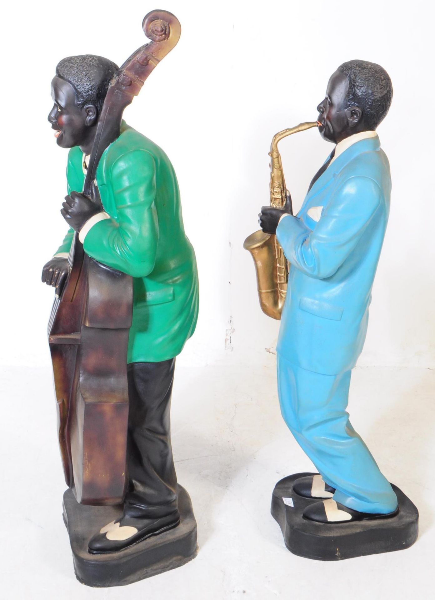 TWO VINTAGE 20TH CENTURY THEATRE PRODUCTION JAZZ FIGURES - Bild 2 aus 3