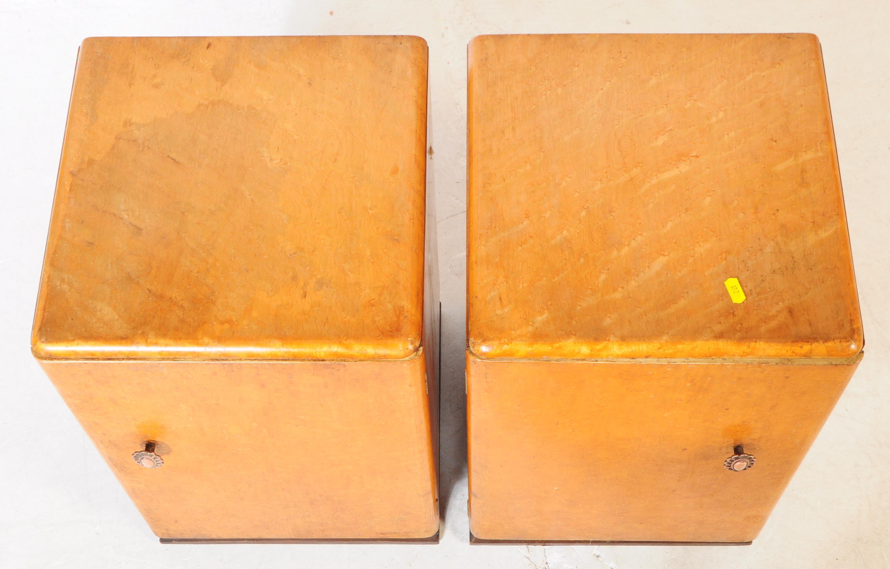 PAIR OF ART DECO BIRDSEYE MAPLE BEDSIDE CABINETS - Image 4 of 5