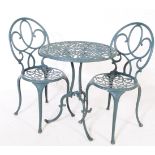 VICTORIAN STYLE GARDEN / COURTYARD TABLE & CHAIRS