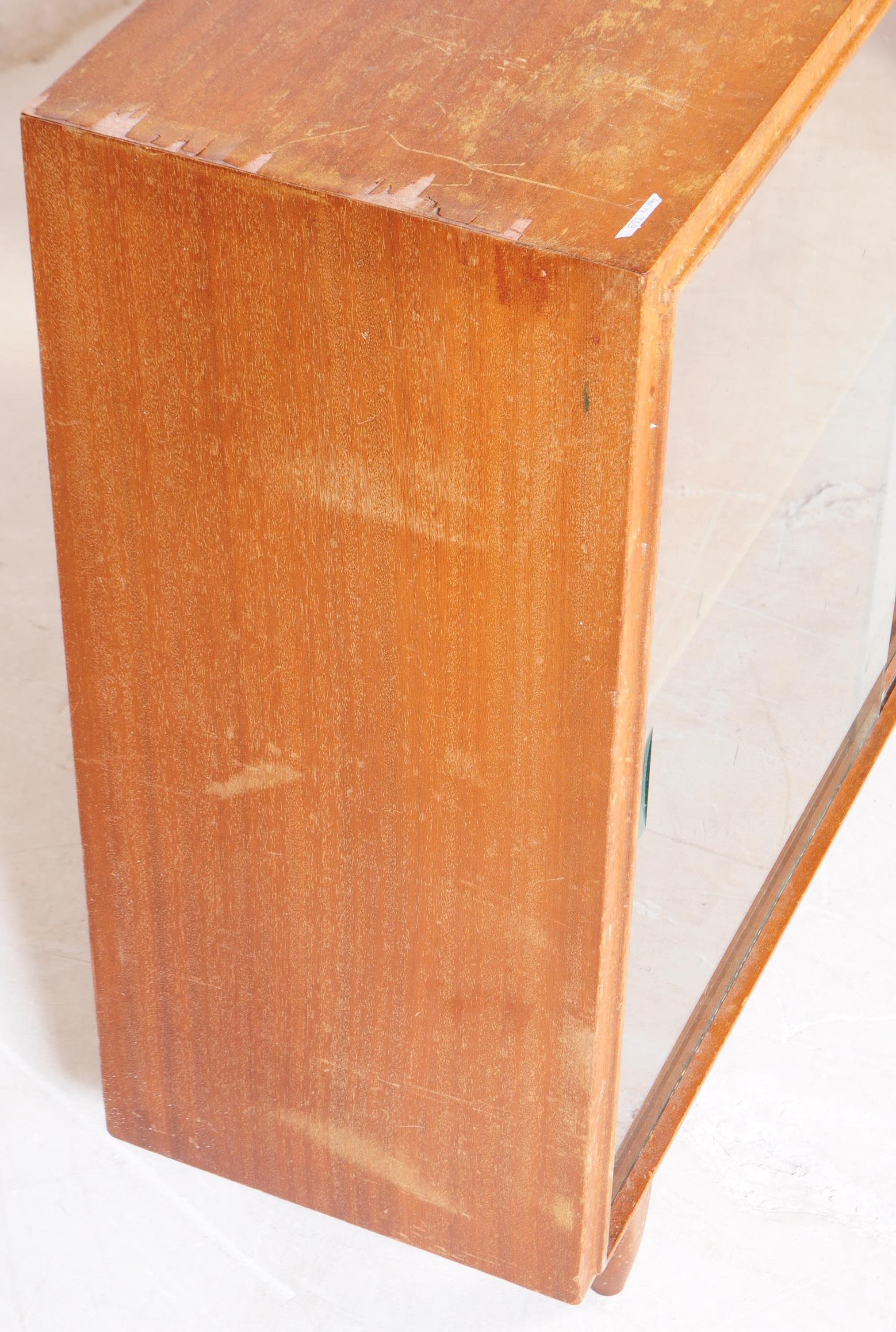 BRITISH MODERN DESIGN - RETRO MID 20TH CENTURY TEAK BOOKCASE - Image 9 of 10