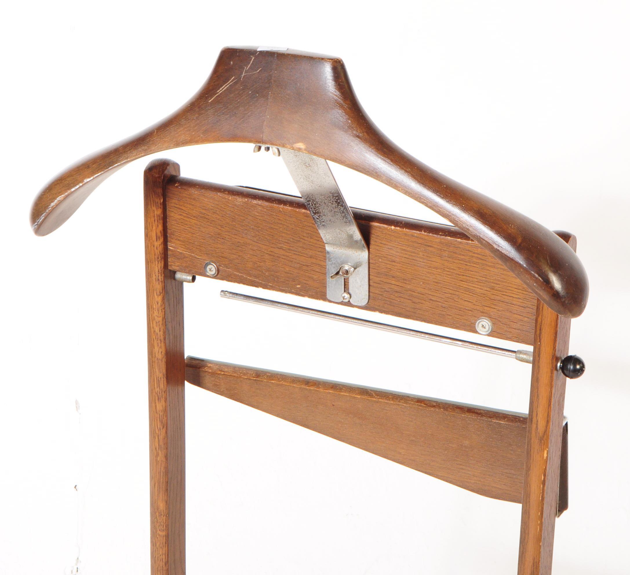 VERSATILE GENTLEMAN'S VALET STAND BY CORBY OF WINDSOR - Image 4 of 4