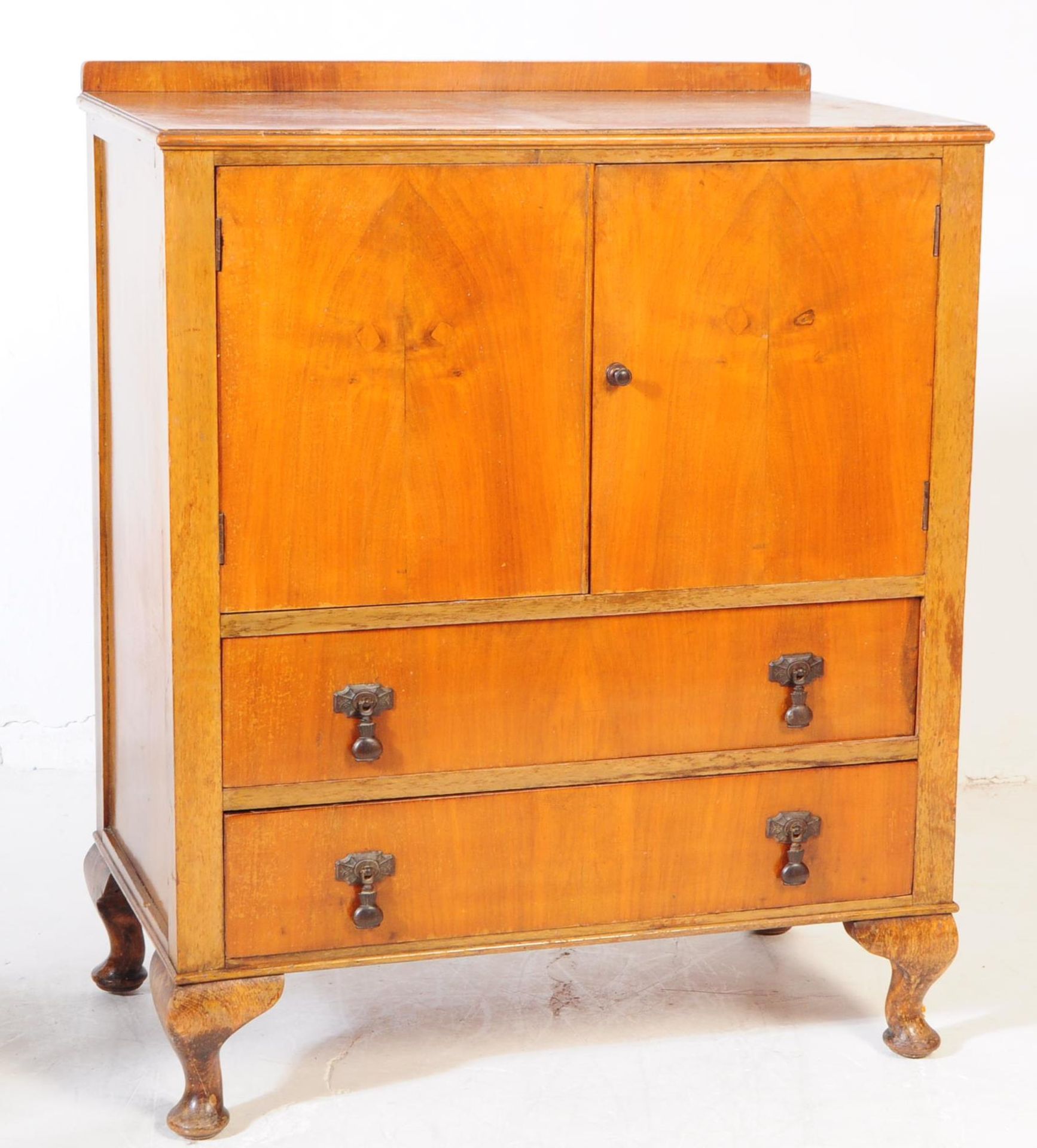 EARLY 20TH CENTURY WALNUT VENEER CABINET