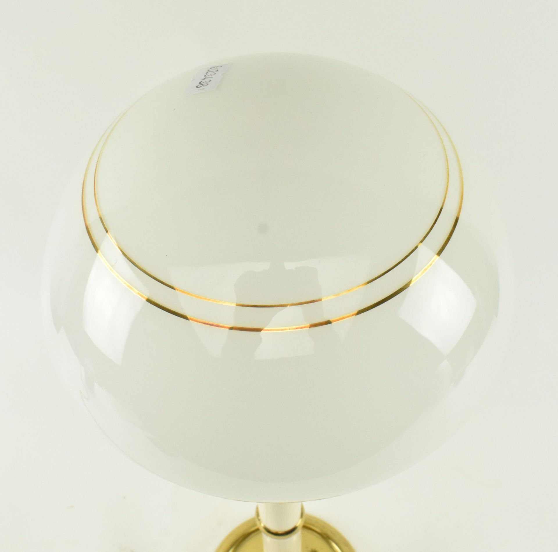 ART DECO INSPIRED OPALINE GLASS & GILT METAL DESK LAMP - Image 2 of 6