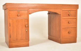 20TH CENTURY TEAK WOOD TWIN PEDESTAL WRITING DESK