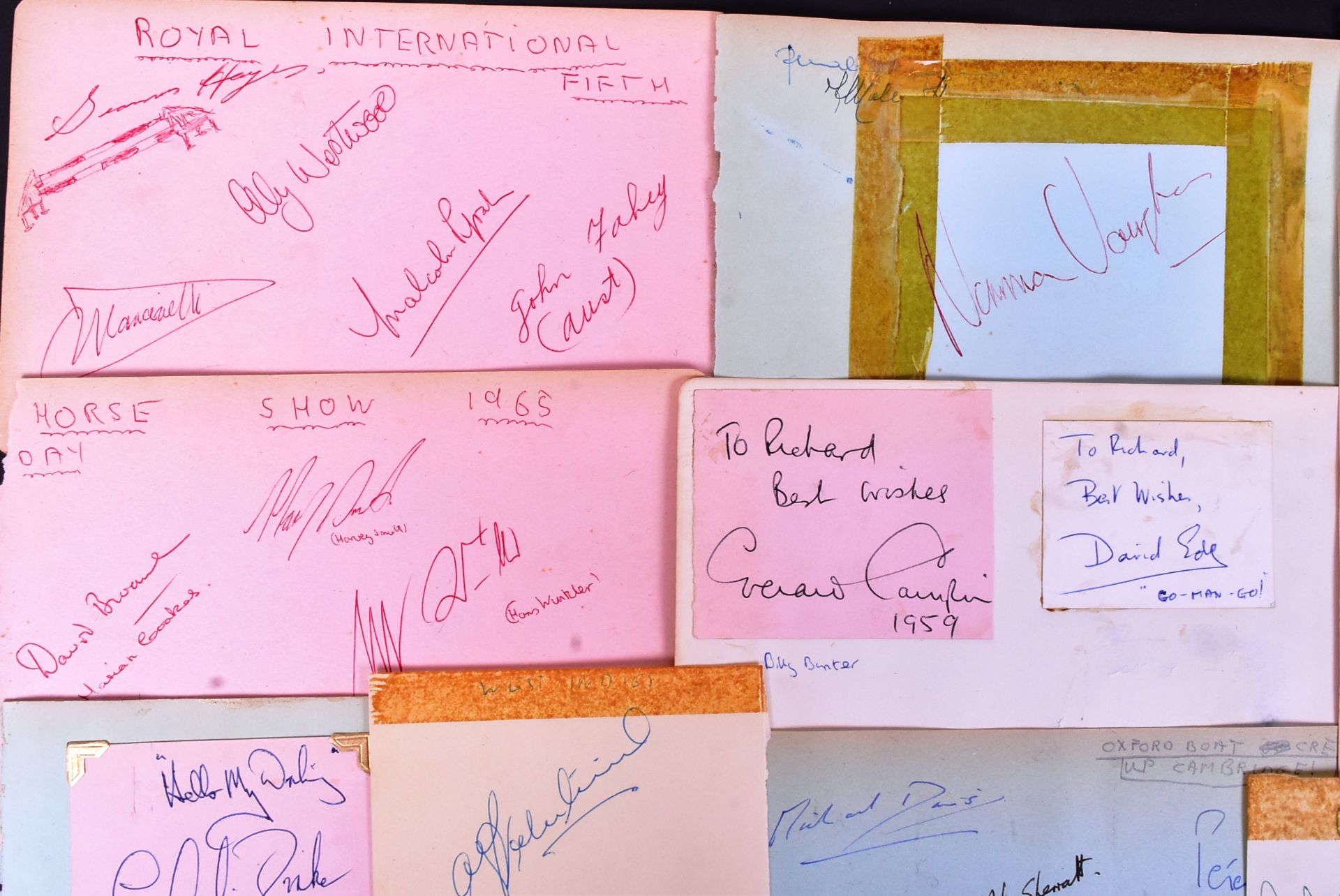 AUTOGRAPHS - COLLECTION OF ASSORTED AUTOGRAPHS - Bild 3 aus 5