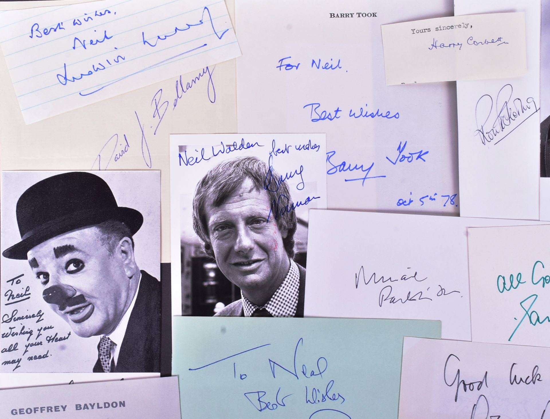 AUTOGRAPHS - LARGE COLLECTION OF 1970S / 80S TELEVISION - Image 5 of 5