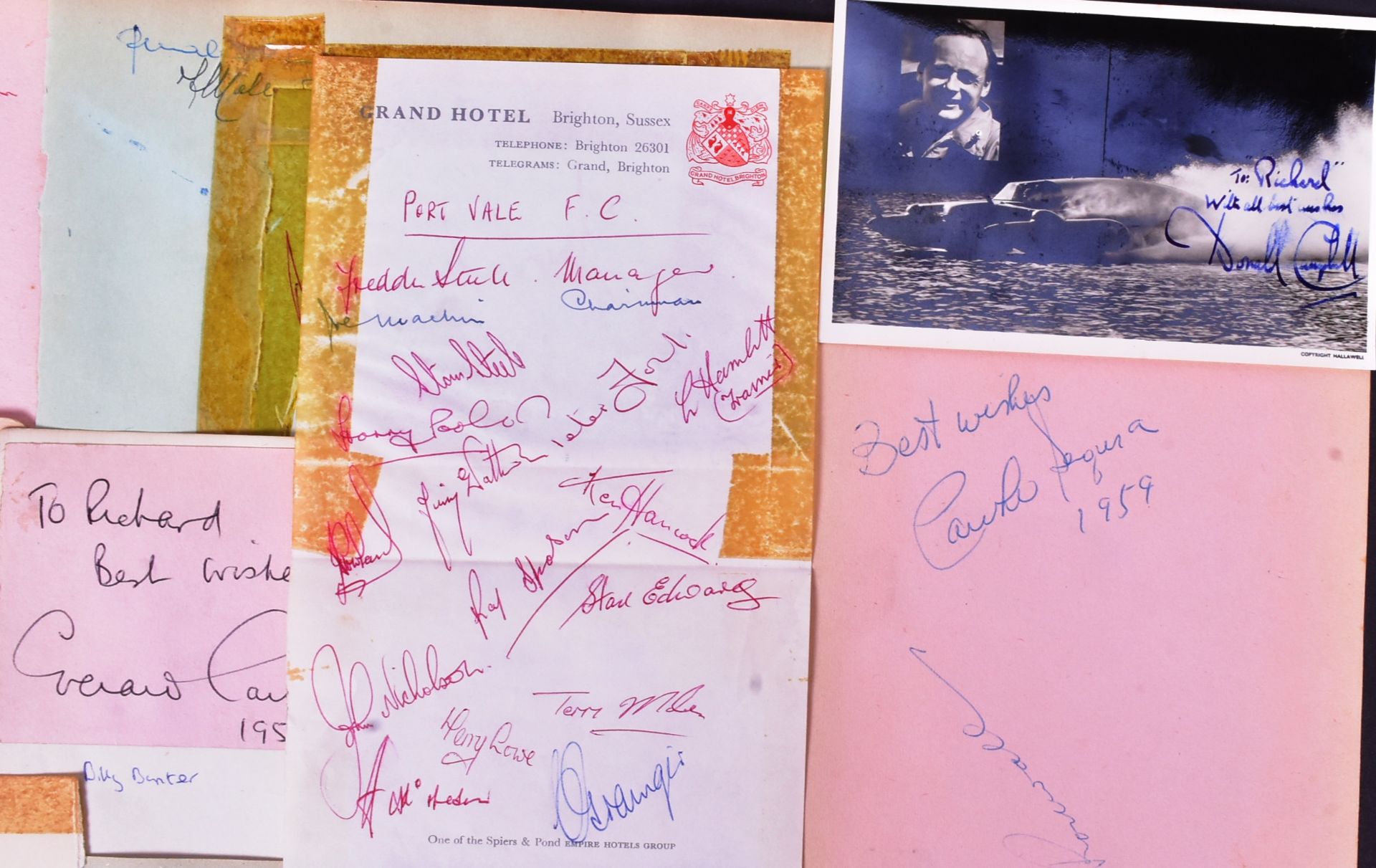 AUTOGRAPHS - COLLECTION OF ASSORTED AUTOGRAPHS - Bild 5 aus 5