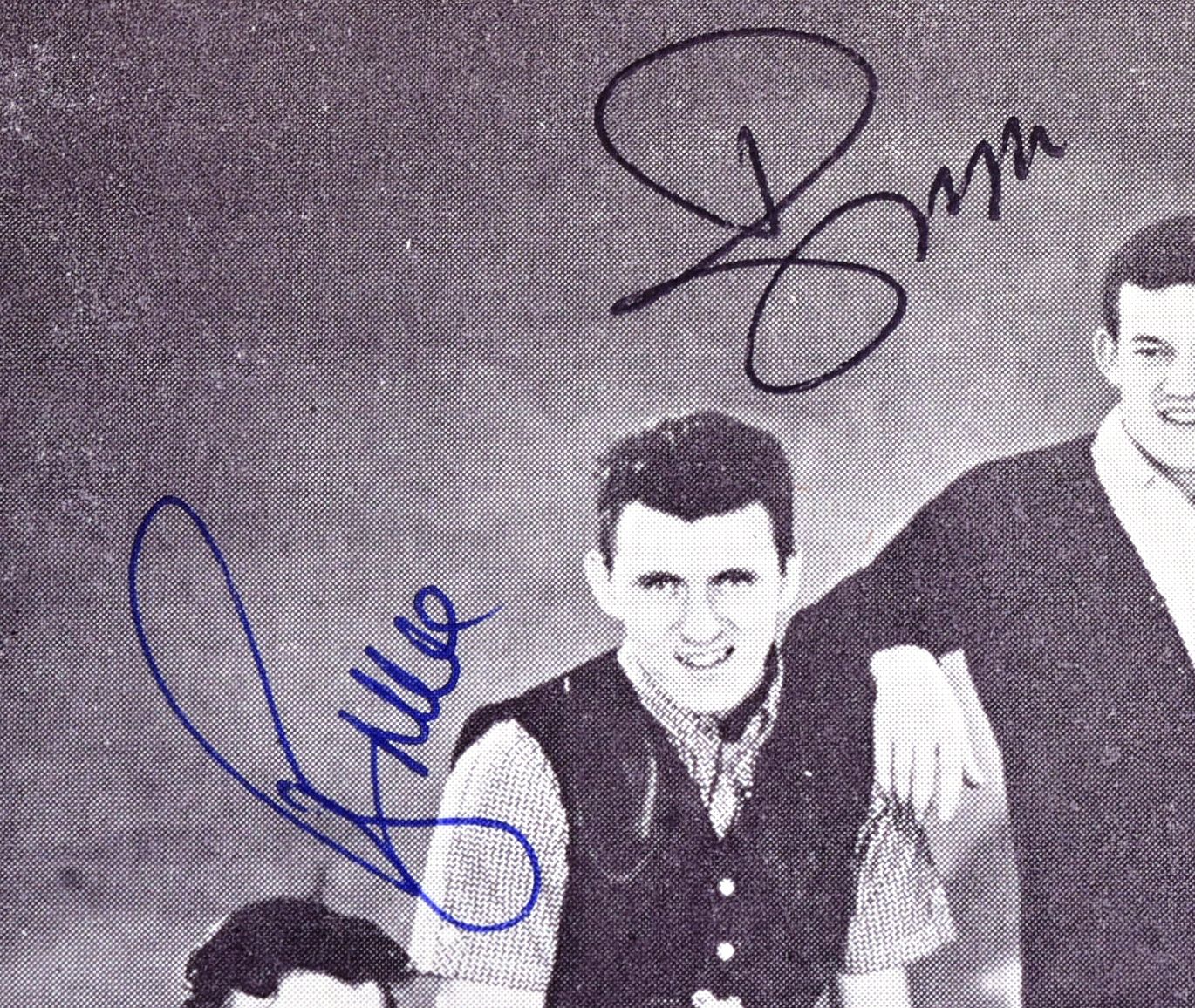 THE SHADOWS - ROCK & ROLL GROUP - EARLY SIGNED PHOTOGRAPH - Image 2 of 3