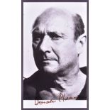 DONALD PLEASENCE (1919-1995) - JAMES BOND / HALLOWEEN - SIGNED PHOTO