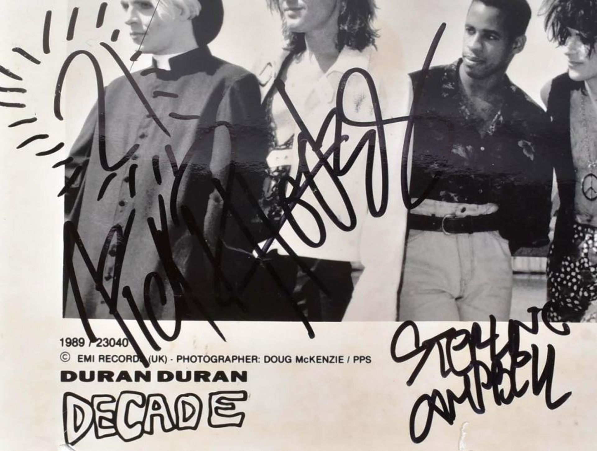 DURAN DURAN (ENGLISH BAND) - 1980S AUTOGRAPHED 8X10" PHOTO - Image 4 of 4