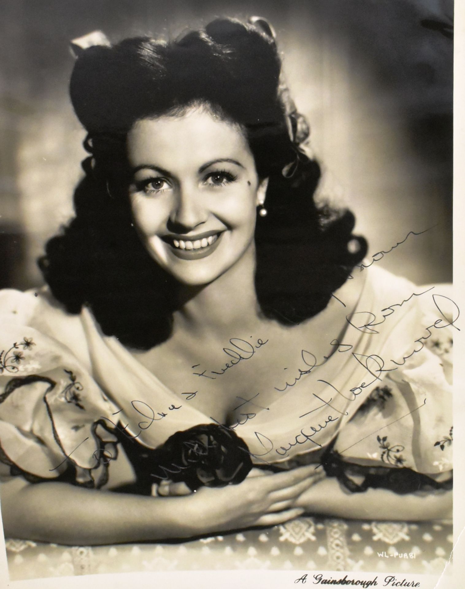 CLASSIC HOLLYWOOD - COLLECTION OF 'GAINSBOROUGH' AUTOGRAPHS - Image 3 of 6