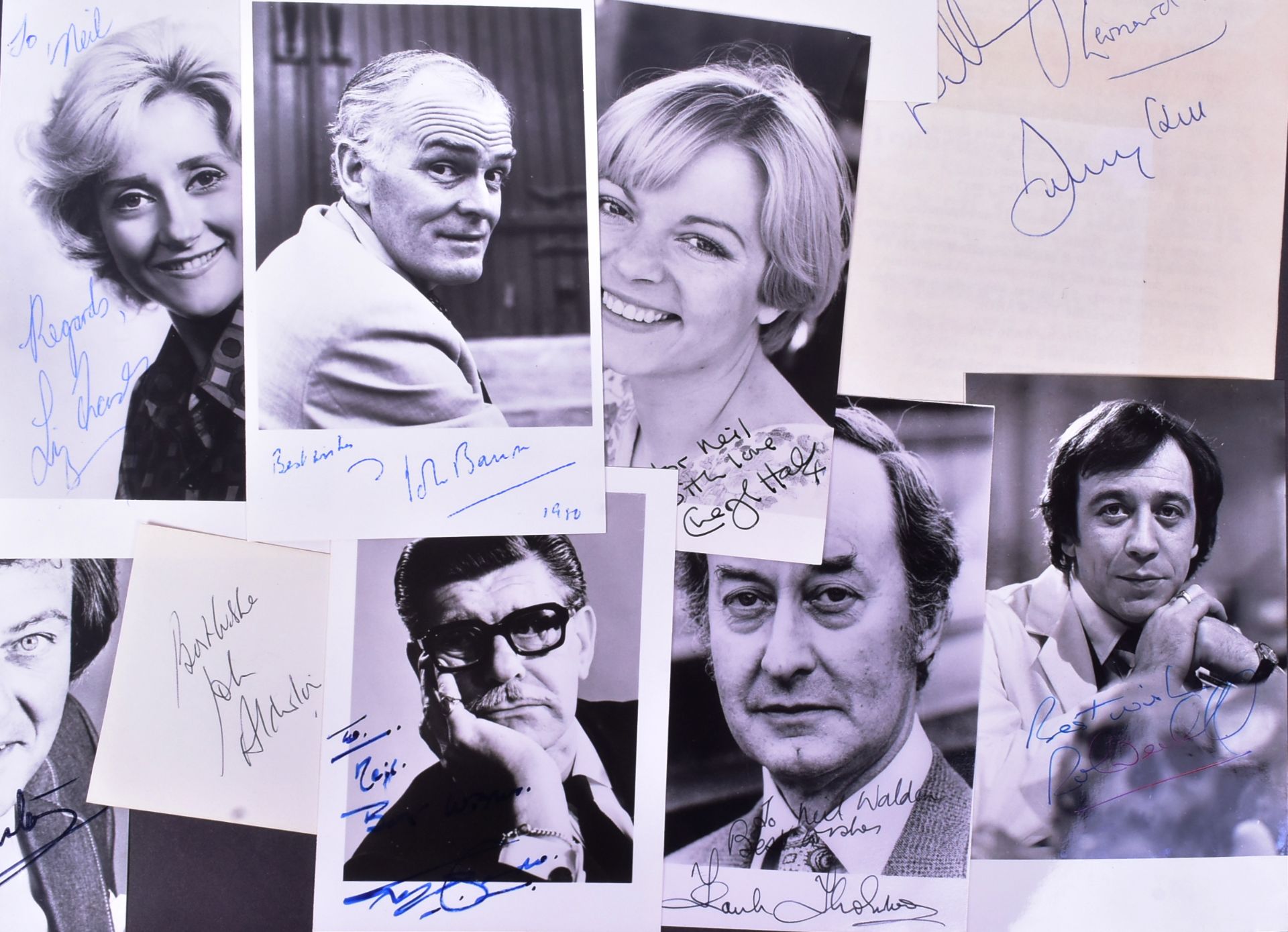 AUTOGRAPHS - BRITISH COMEDY - COLLECTION OF AUTOGRAPHS - Bild 3 aus 5