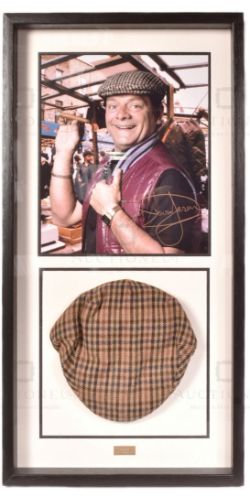 ONLY FOOLS & HORSES - DEL BOY'S SCREEN USED SIGNATURE FLAT CAP