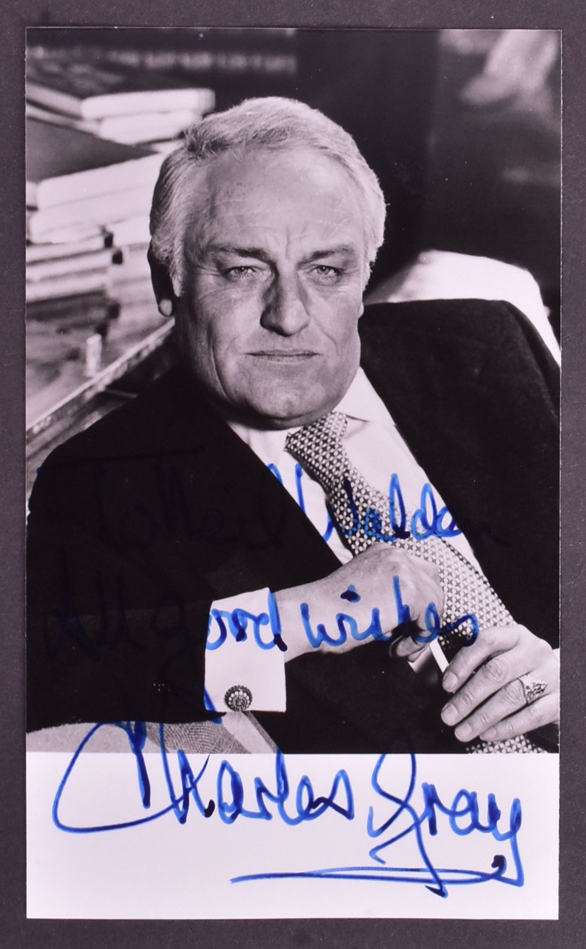 CHARLES GRAY (1928-2000) - JAMES BOND 007 - AUTOGRAPH