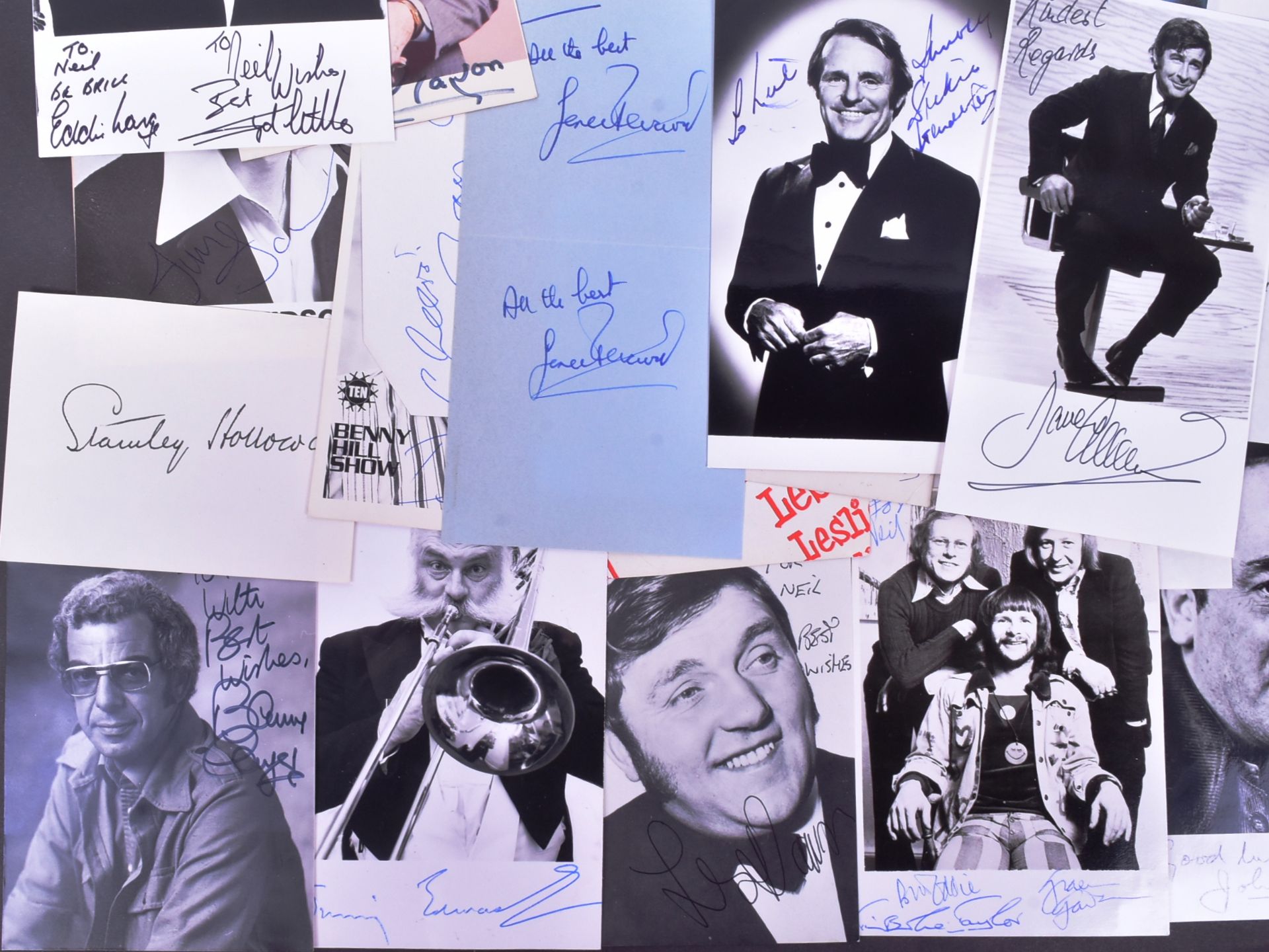 BRITISH COMEDY & COMEDIANS - COLLECTION OF AUTOGRAPHS C1970 - Bild 2 aus 5