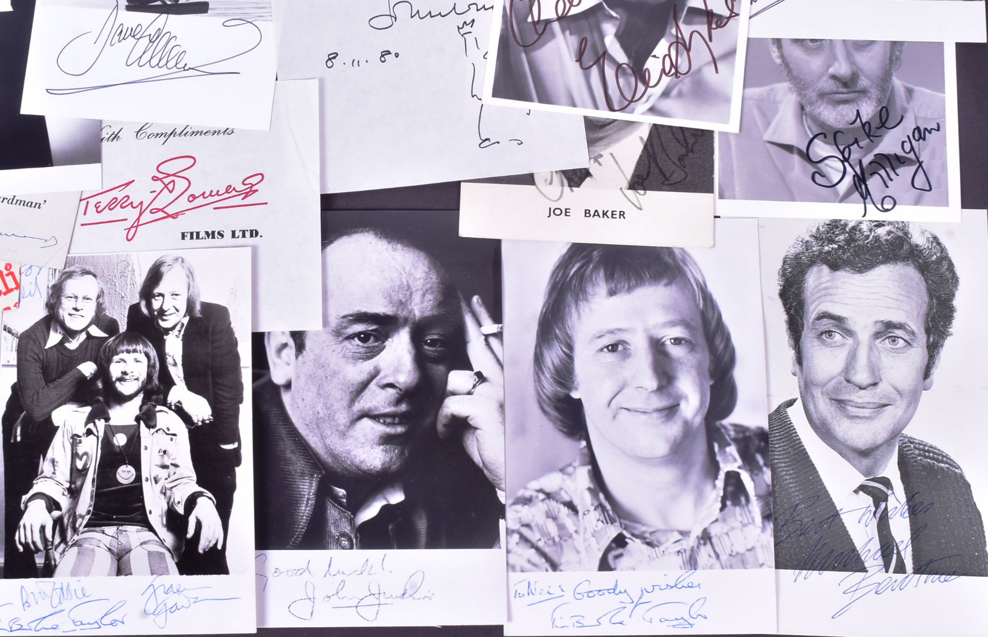 BRITISH COMEDY & COMEDIANS - COLLECTION OF AUTOGRAPHS C1970 - Bild 3 aus 5