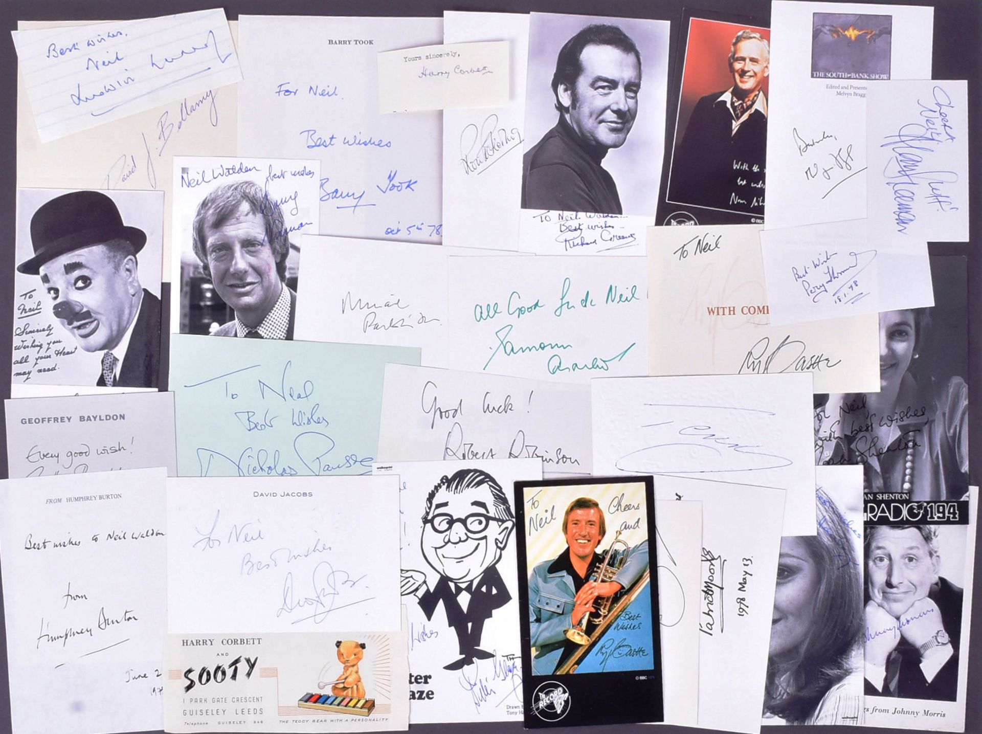 AUTOGRAPHS - LARGE COLLECTION OF 1970S / 80S TELEVISION