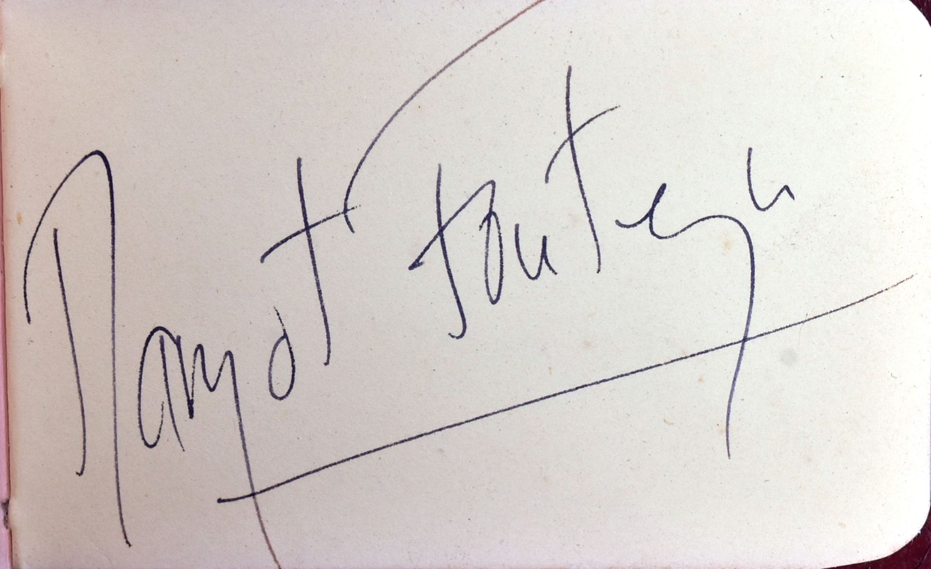 MARGOT FONTEYN (1919-1991) - BALLET - AUTOGRAPH IN ALBUM