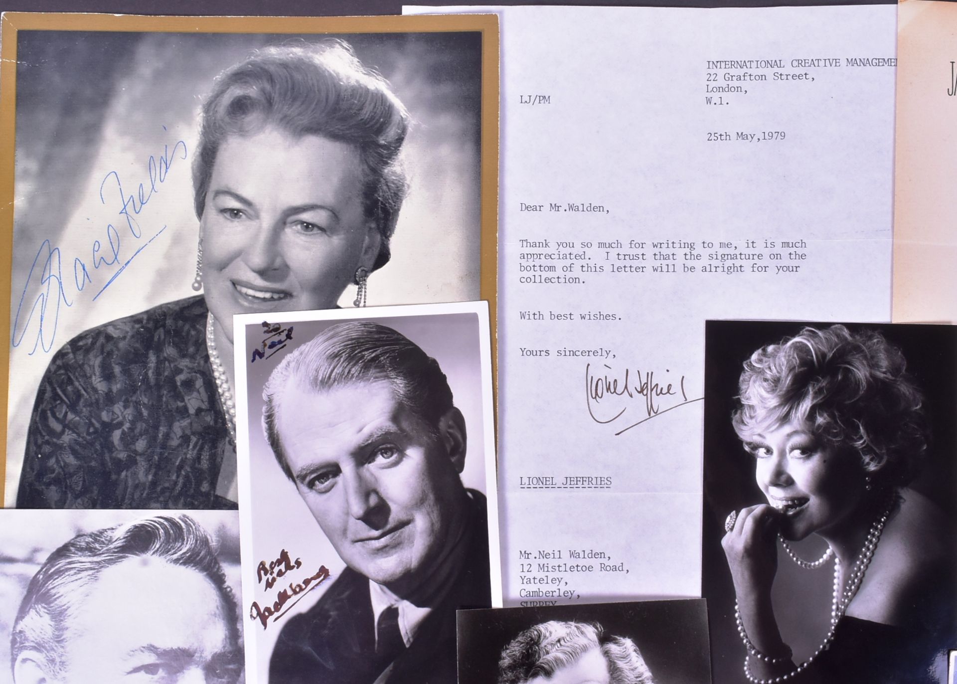 BRITISH ACTORS - COLLECTION OF AUTOGRAPHS - Bild 3 aus 5